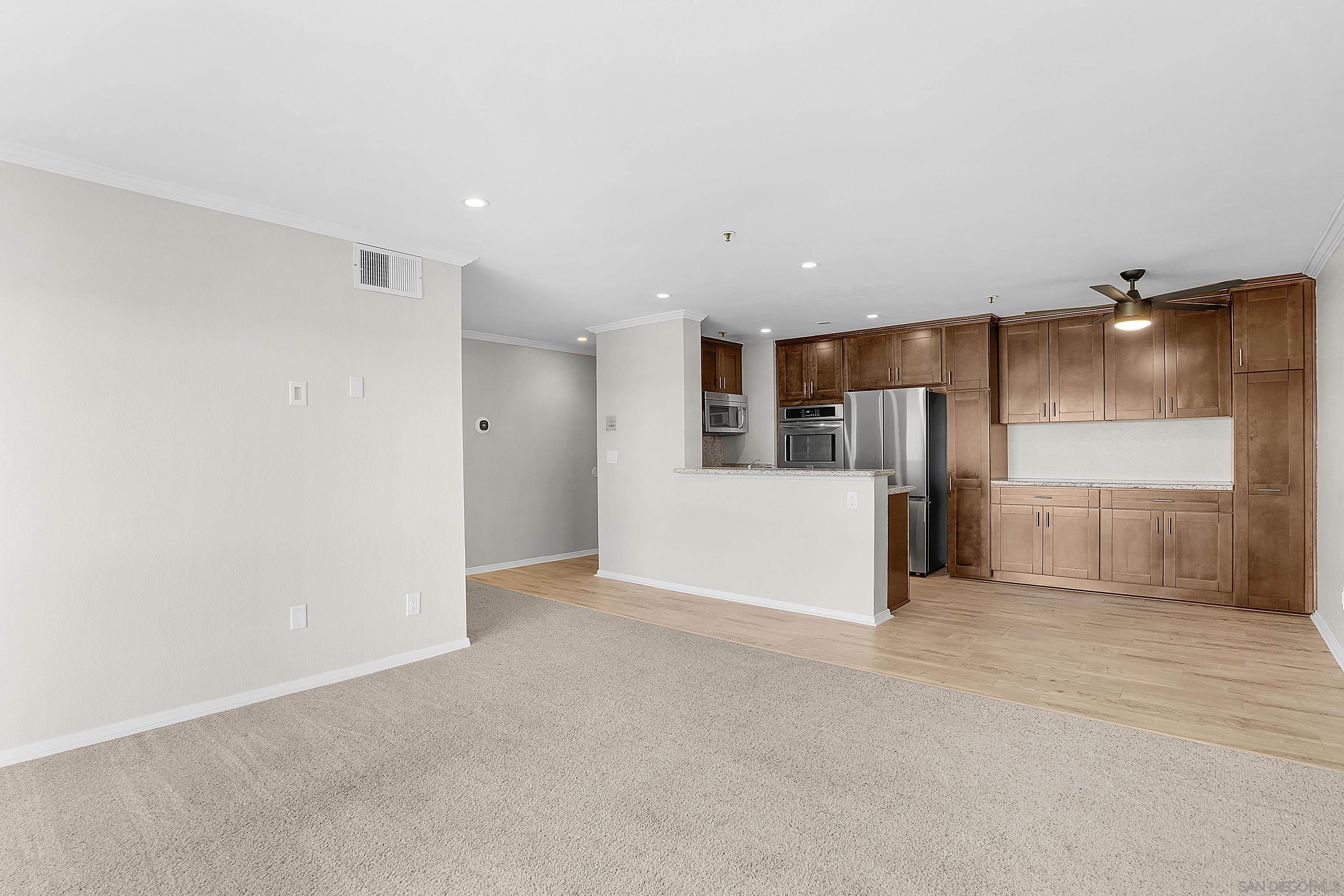 Detail Gallery Image 4 of 35 For 11233  Tierrasanta Blvd  44, San Diego,  CA 92124 - 2 Beds | 2 Baths