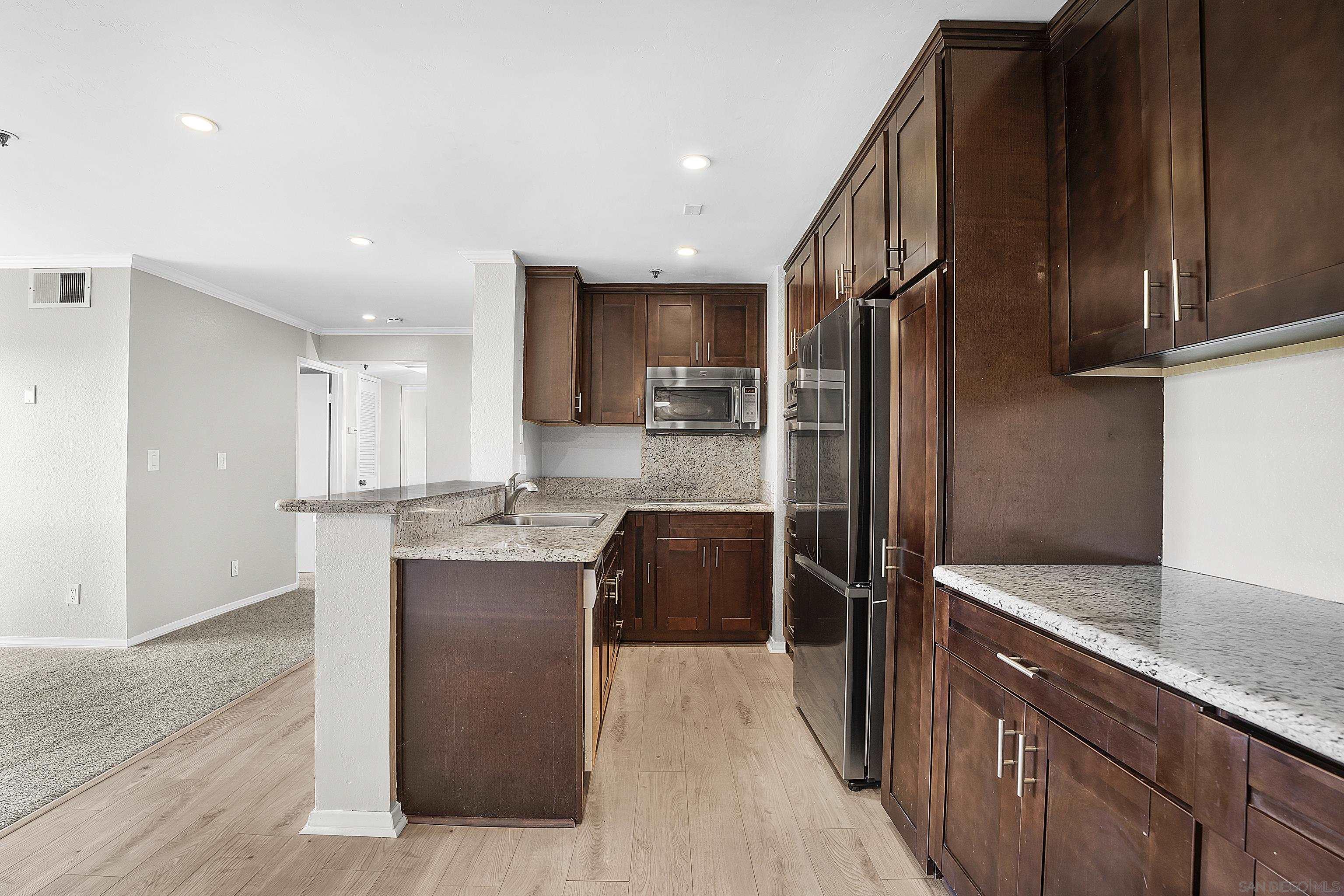 Detail Gallery Image 7 of 35 For 11233  Tierrasanta Blvd  44, San Diego,  CA 92124 - 2 Beds | 2 Baths