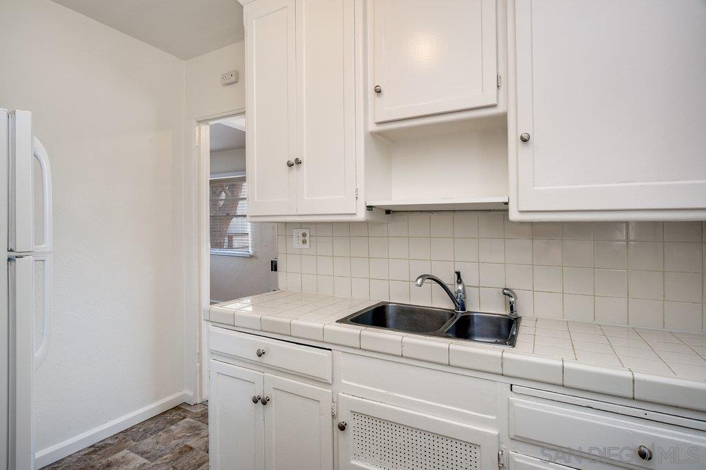 Detail Gallery Image 11 of 19 For 4515  Wilson Ave., San Diego,  CA 92116 - 2 Beds | 1 Baths