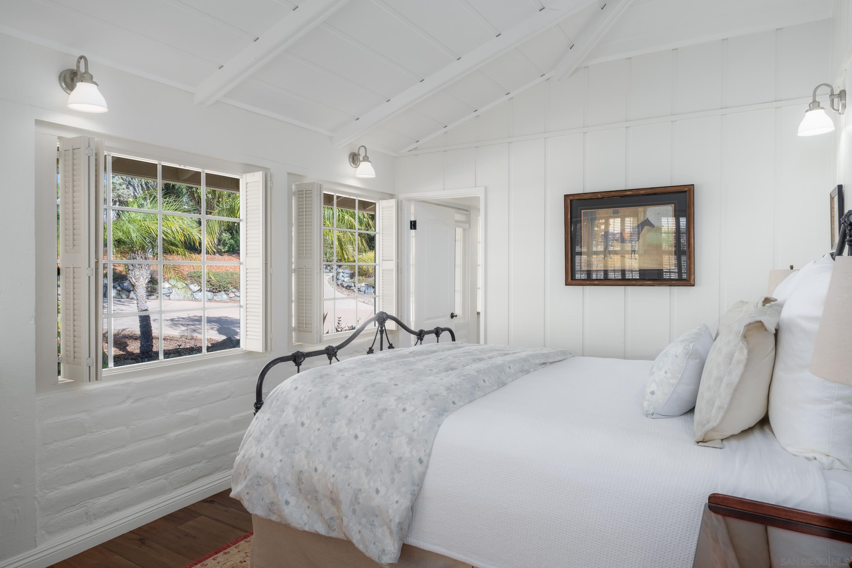 Detail Gallery Image 15 of 34 For 5327  La Glorieta, Rancho Santa Fe,  CA 92067 - 6 Beds | 6/1 Baths