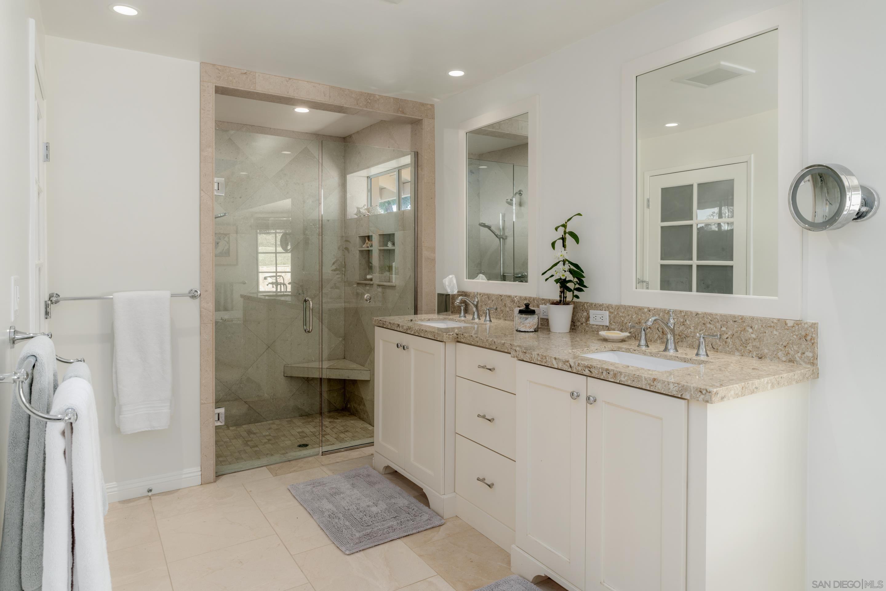 Detail Gallery Image 19 of 34 For 5327  La Glorieta, Rancho Santa Fe,  CA 92067 - 6 Beds | 6/1 Baths