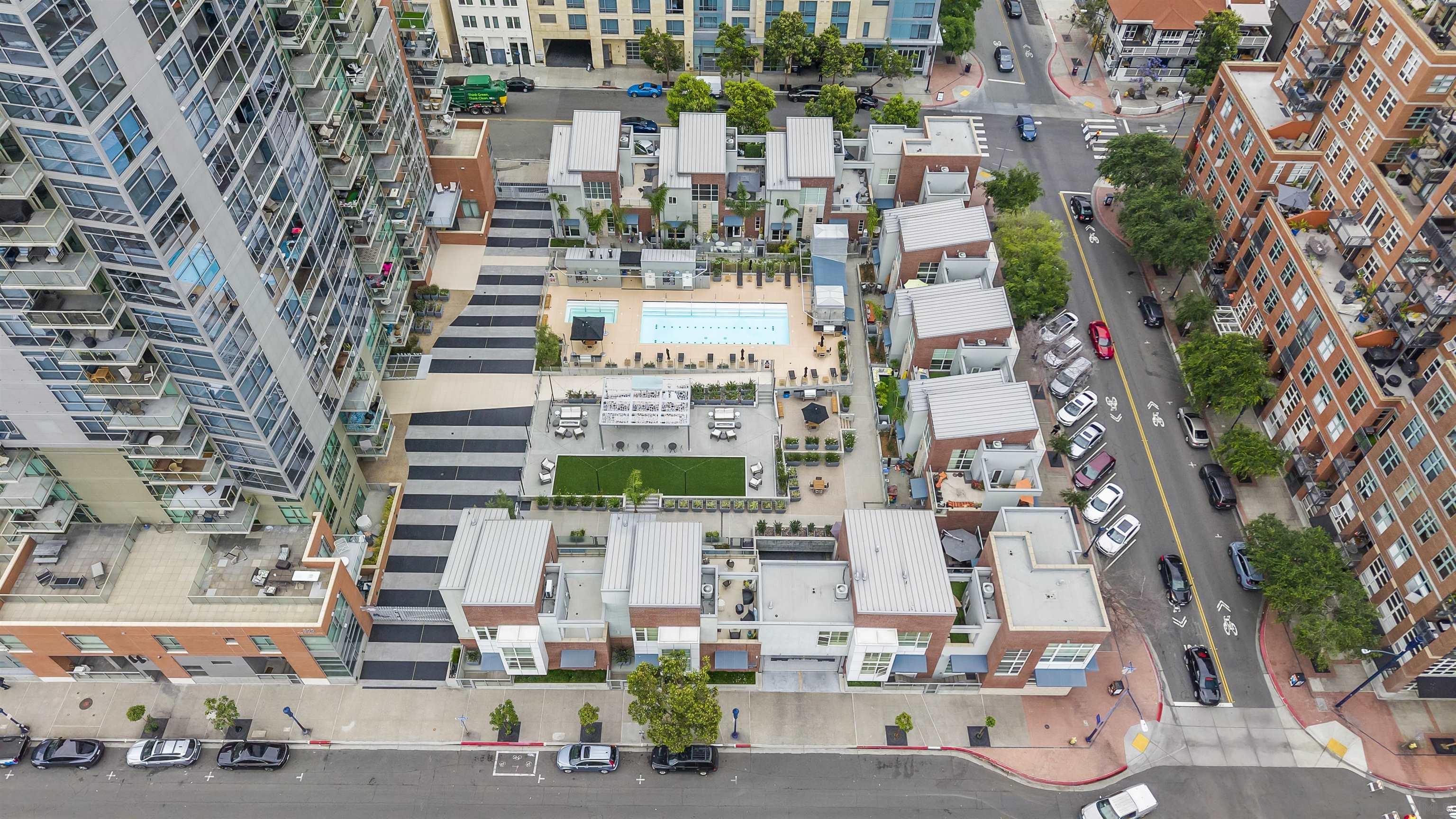 Detail Gallery Image 22 of 28 For 800  the Mark Lane  Th 109, San Diego,  CA 92101 - 2 Beds | 2 Baths