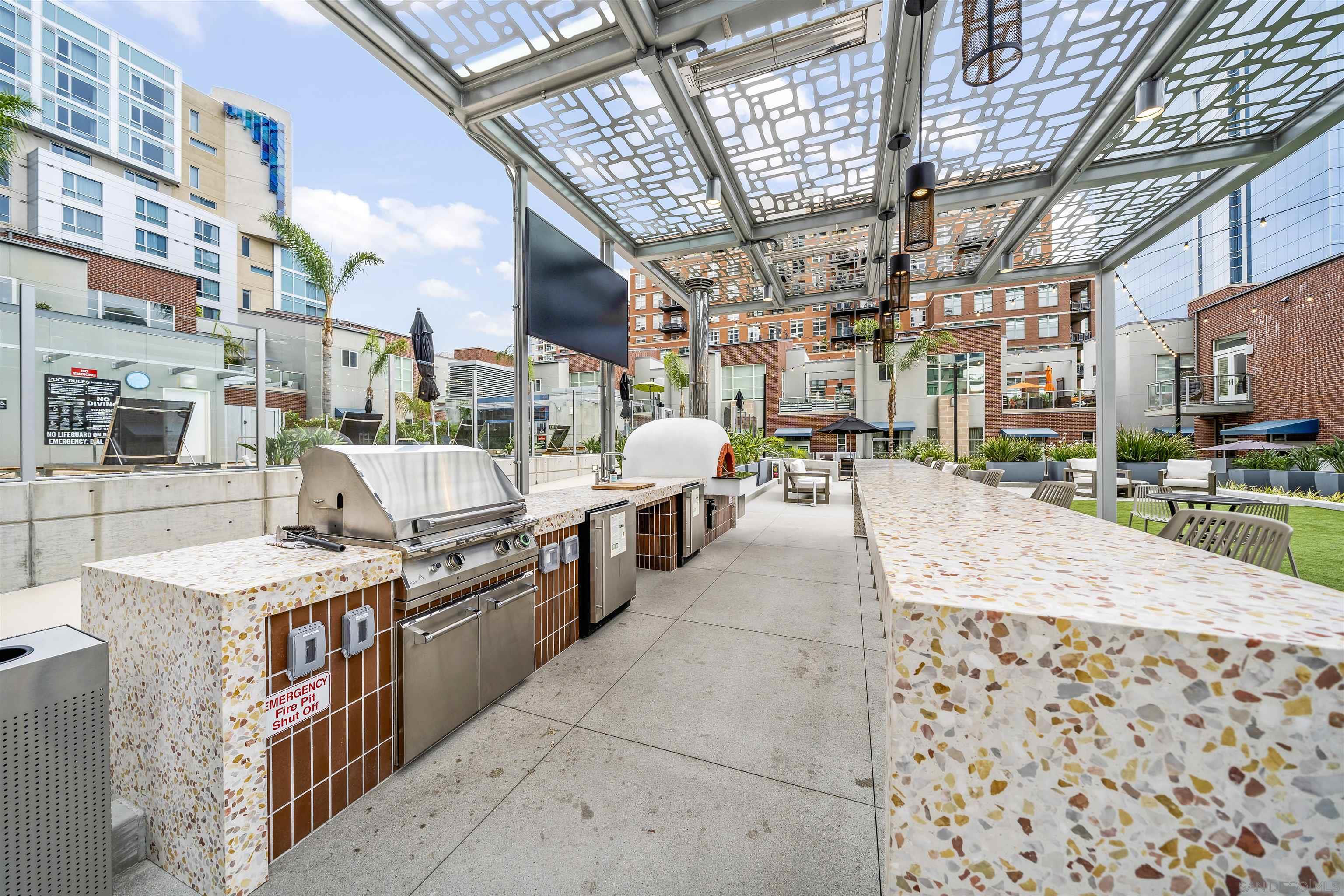 Detail Gallery Image 25 of 28 For 800  the Mark Lane  Th 109, San Diego,  CA 92101 - 2 Beds | 2 Baths