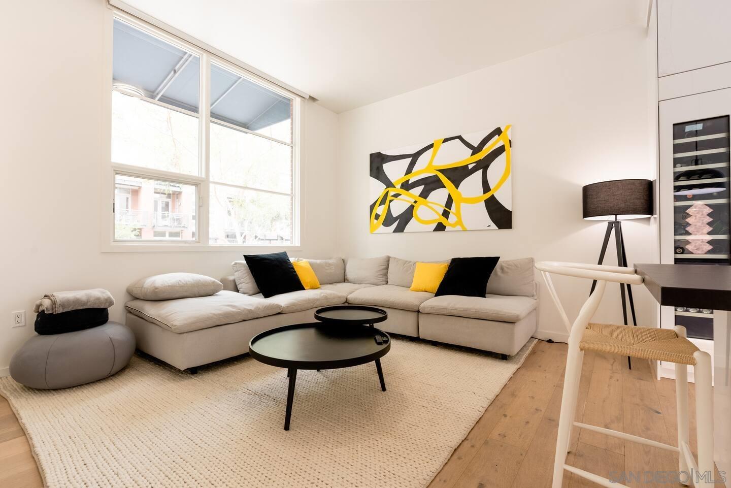 Detail Gallery Image 5 of 28 For 800  the Mark Lane  Th 109, San Diego,  CA 92101 - 2 Beds | 2 Baths