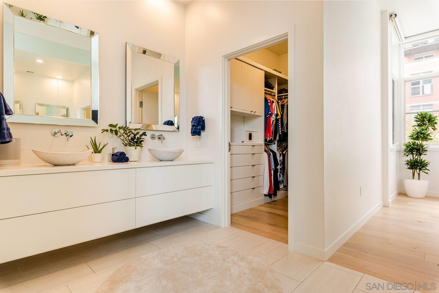 Detail Gallery Image 9 of 28 For 800  the Mark Lane  Th 109, San Diego,  CA 92101 - 2 Beds | 2 Baths