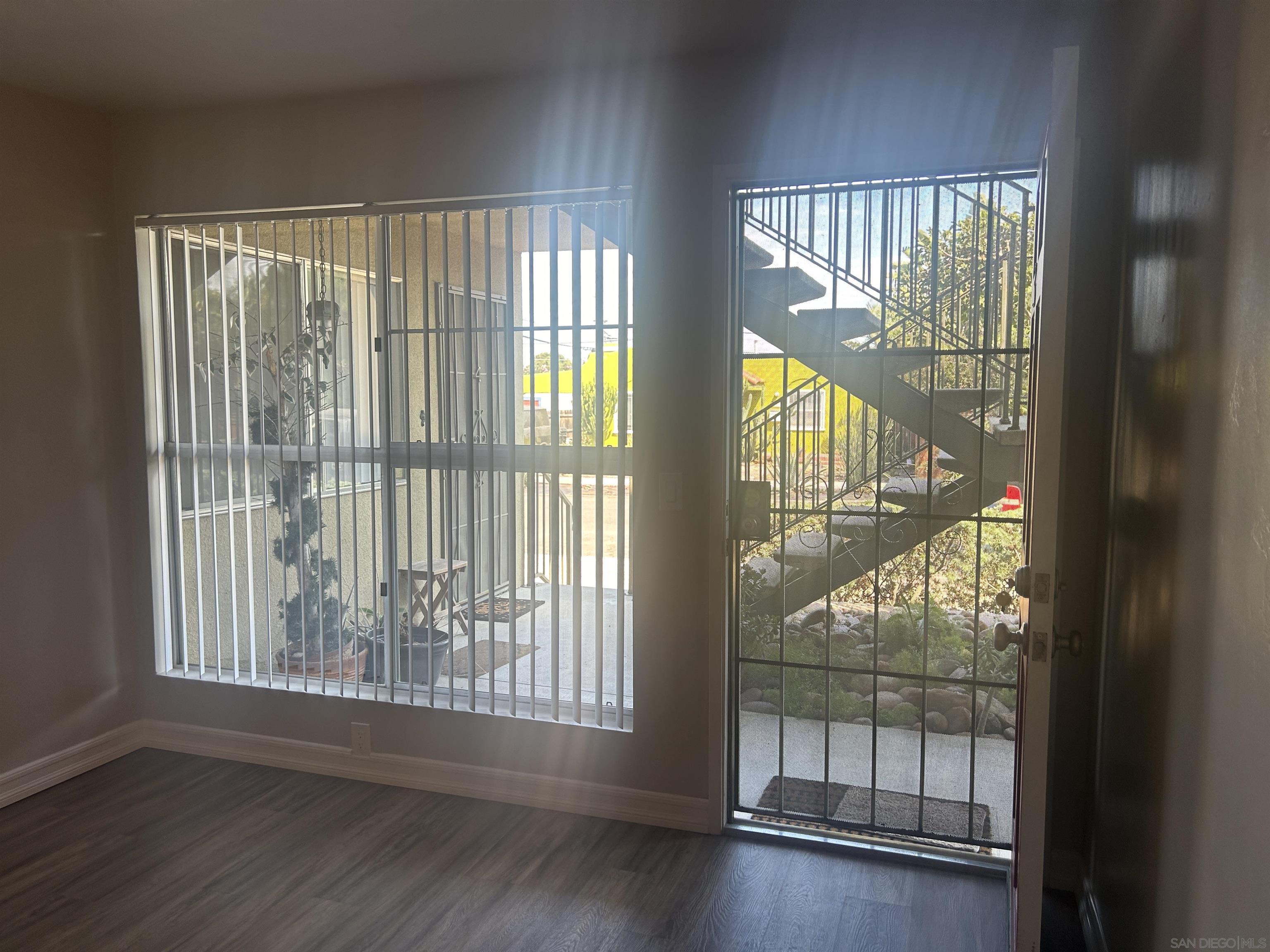 Detail Gallery Image 3 of 15 For 4174  Monroe Ave  7, San Diego,  CA 92116 - 1 Beds | 1 Baths