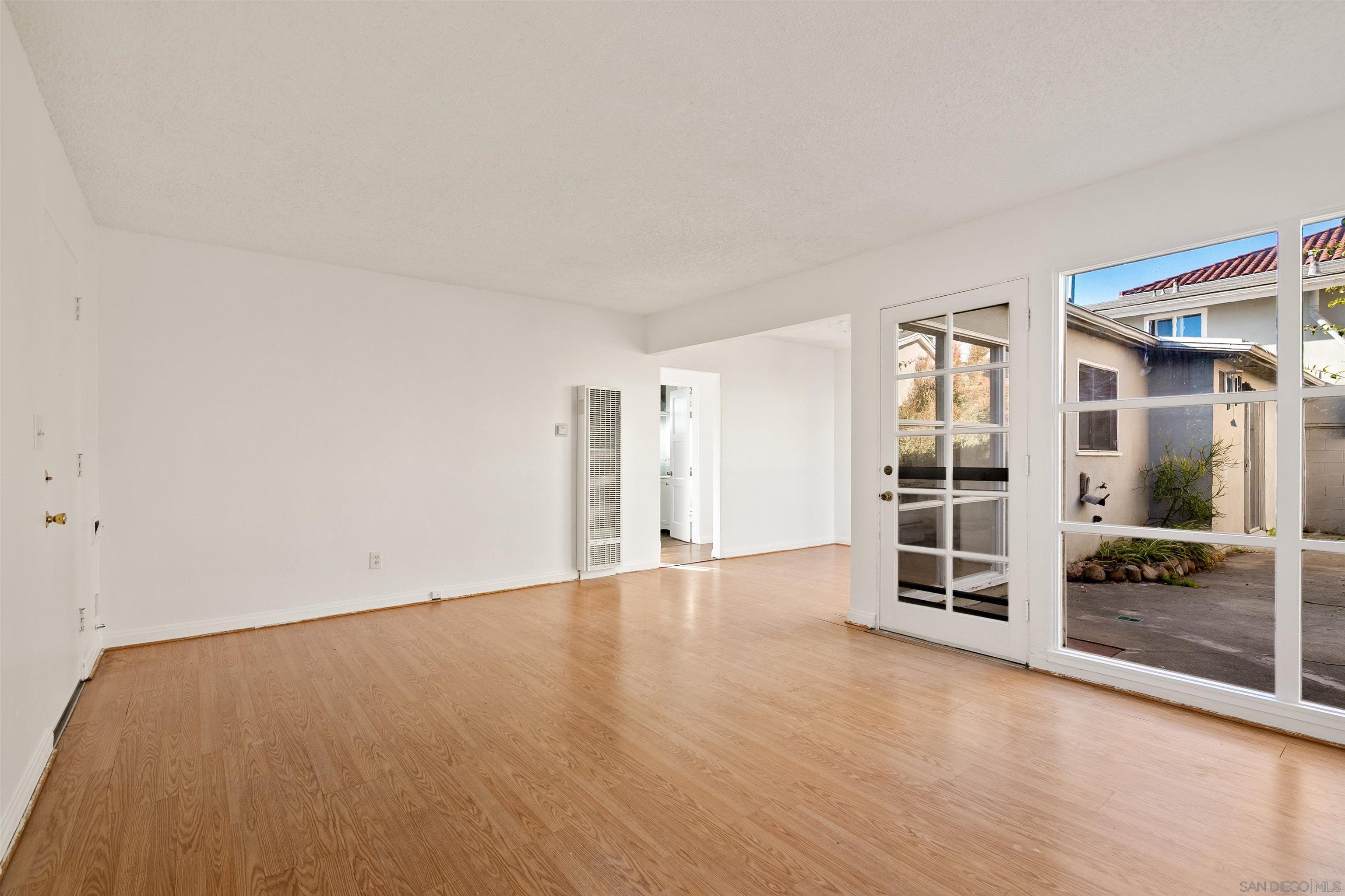 Detail Gallery Image 27 of 51 For 4804  Lamont St, San Diego,  CA 92109 - – Beds | – Baths