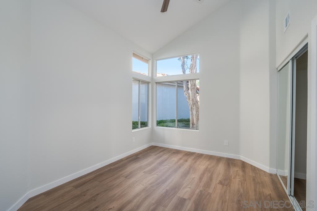 Detail Gallery Image 11 of 29 For 16150  Avenida Venusto  #1,  San Diego,  CA 92128 - 3 Beds | 3 Baths