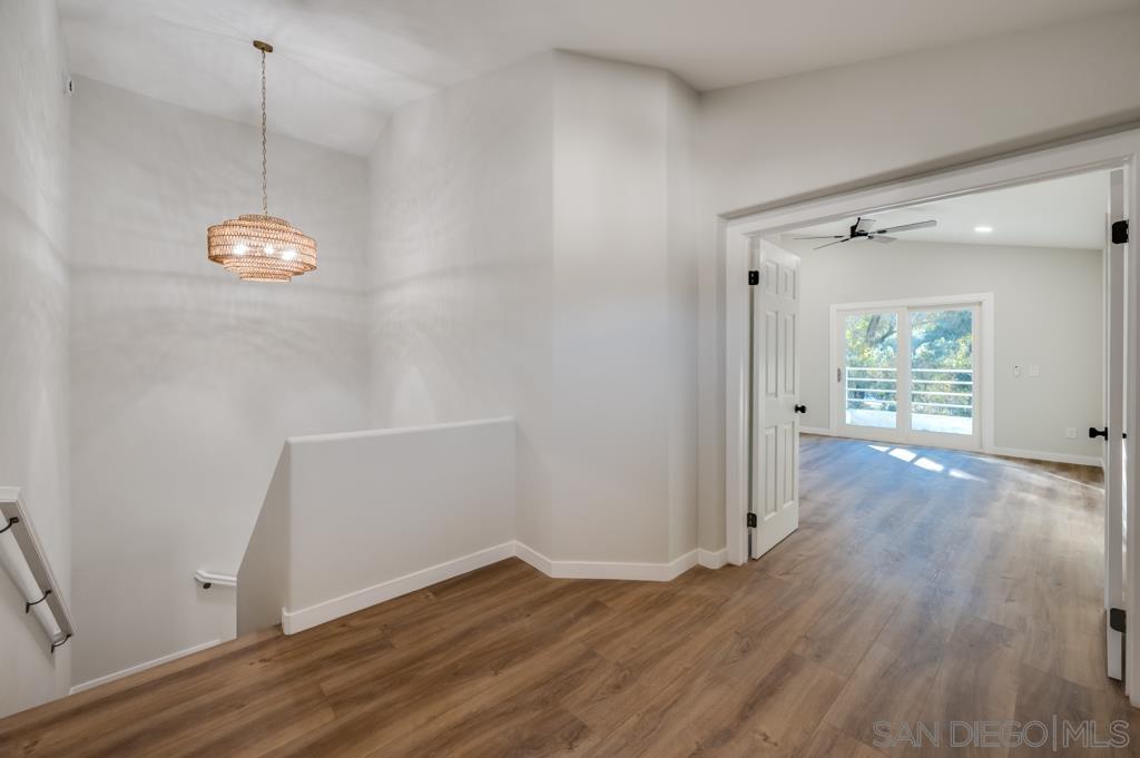 Detail Gallery Image 15 of 29 For 16150  Avenida Venusto  #1,  San Diego,  CA 92128 - 3 Beds | 3 Baths