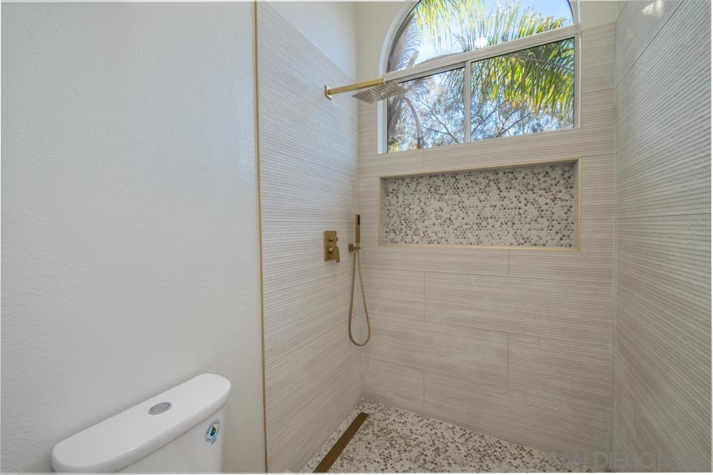 Detail Gallery Image 23 of 29 For 16150  Avenida Venusto  #1,  San Diego,  CA 92128 - 3 Beds | 3 Baths