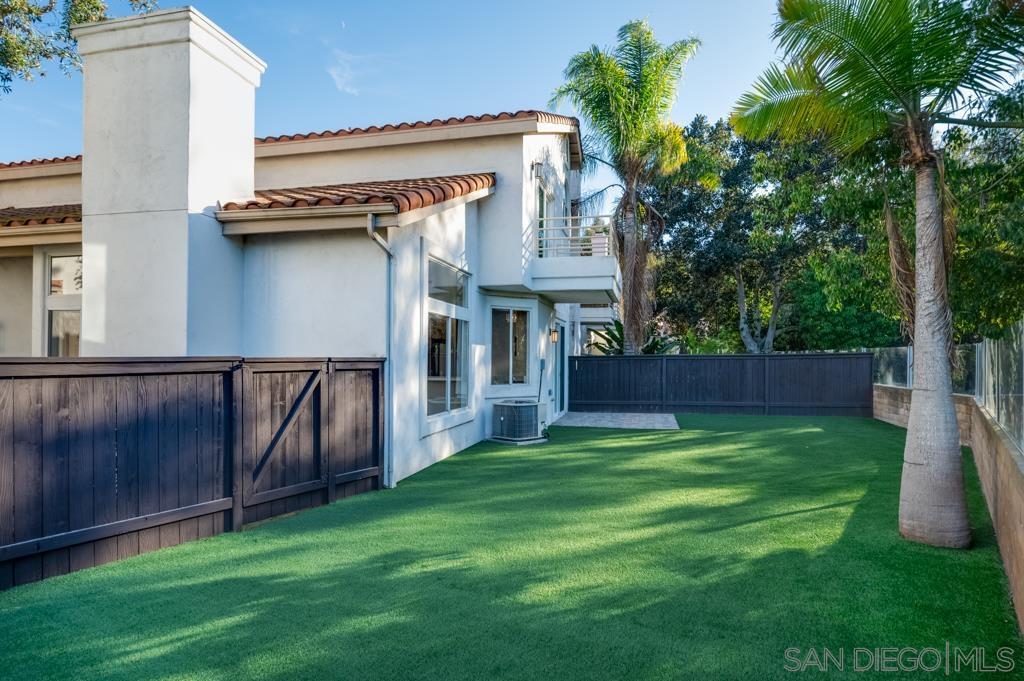 Detail Gallery Image 25 of 29 For 16150  Avenida Venusto  #1,  San Diego,  CA 92128 - 3 Beds | 3 Baths