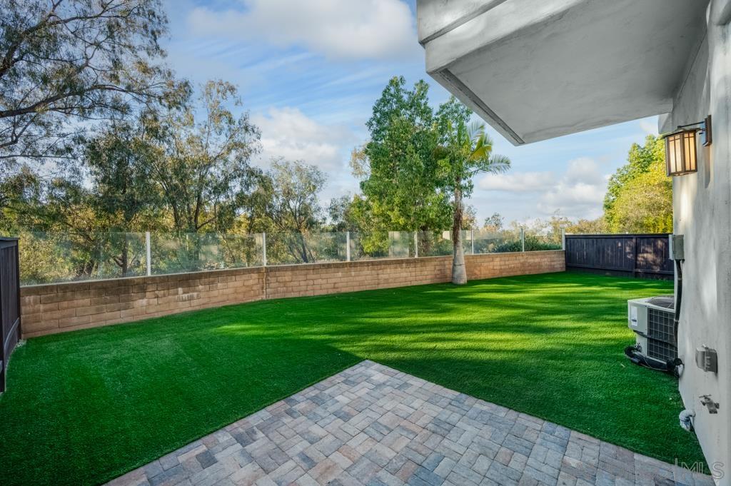 Detail Gallery Image 26 of 29 For 16150  Avenida Venusto  #1,  San Diego,  CA 92128 - 3 Beds | 3 Baths