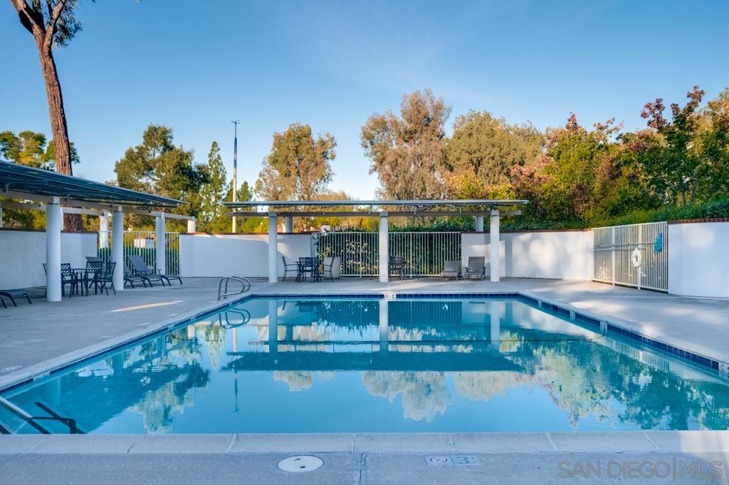 Detail Gallery Image 28 of 29 For 16150  Avenida Venusto  #1,  San Diego,  CA 92128 - 3 Beds | 3 Baths