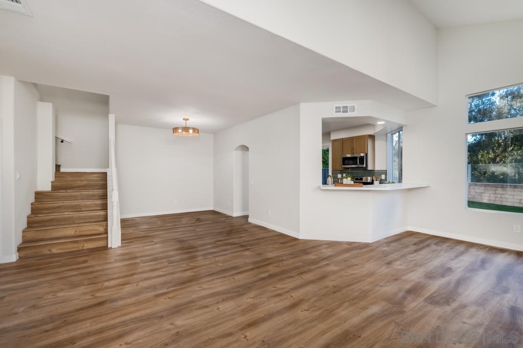 Detail Gallery Image 6 of 29 For 16150  Avenida Venusto  #1,  San Diego,  CA 92128 - 3 Beds | 3 Baths