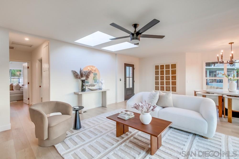 Detail Gallery Image 6 of 42 For 1750  Washington Pl, San Diego,  CA 92103 - 3 Beds | 2 Baths