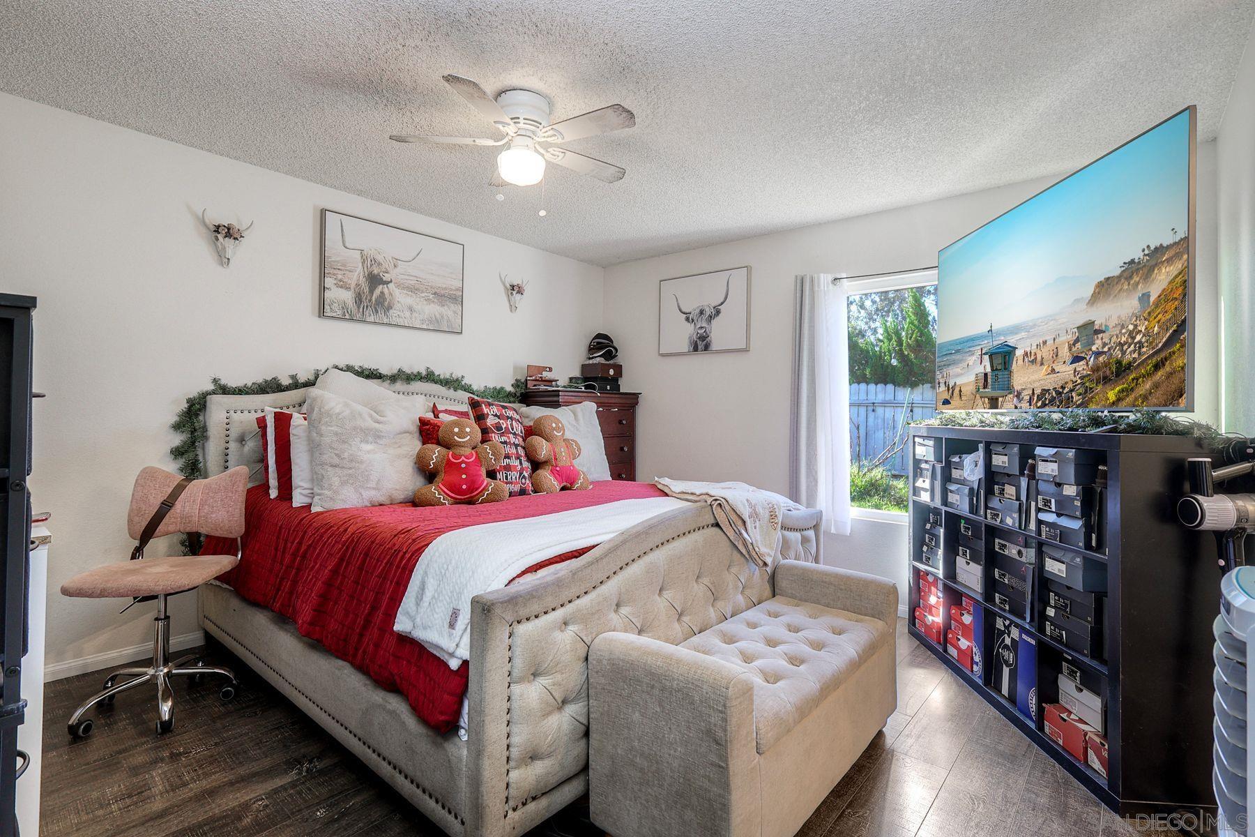 Detail Gallery Image 15 of 30 For 1302  Valencia, Chula Vista,  CA 91910 - 4 Beds | 2 Baths