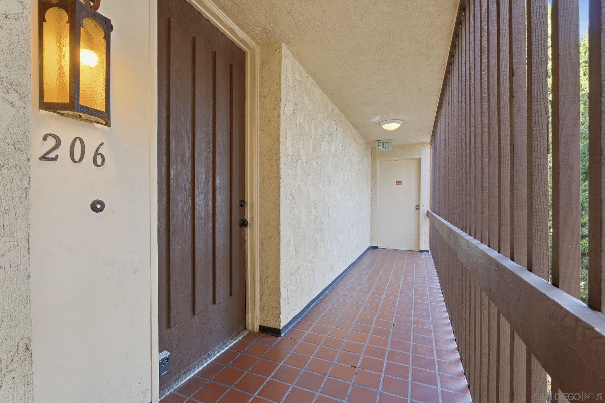 Detail Gallery Image 23 of 24 For 6455  La Jolla Blvd  #206,  La Jolla,  CA 92037 - 2 Beds | 2 Baths