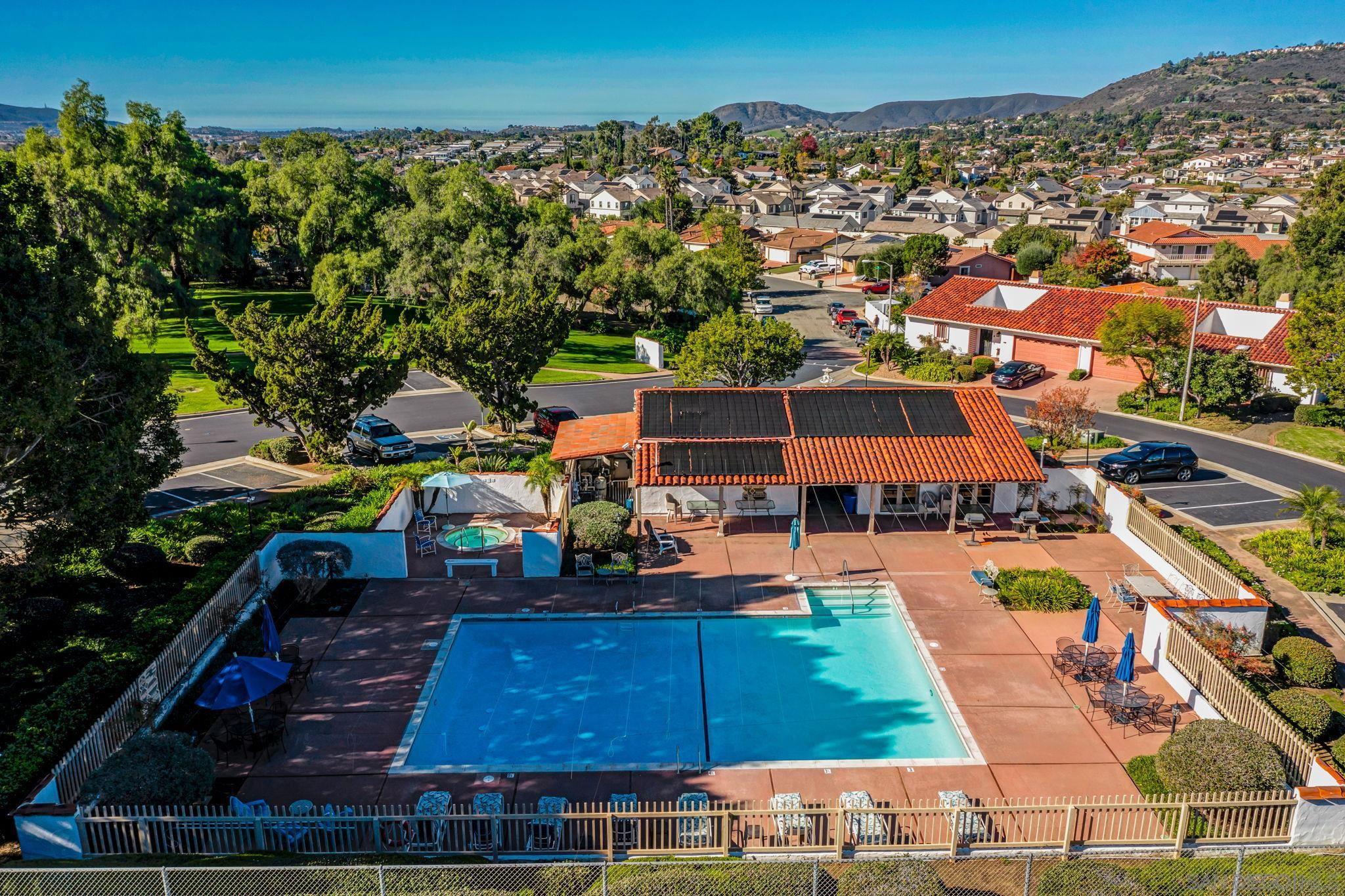 Detail Gallery Image 26 of 29 For 2045  Bolsa Chica Gln, Escondido,  CA 92026 - 3 Beds | 2 Baths
