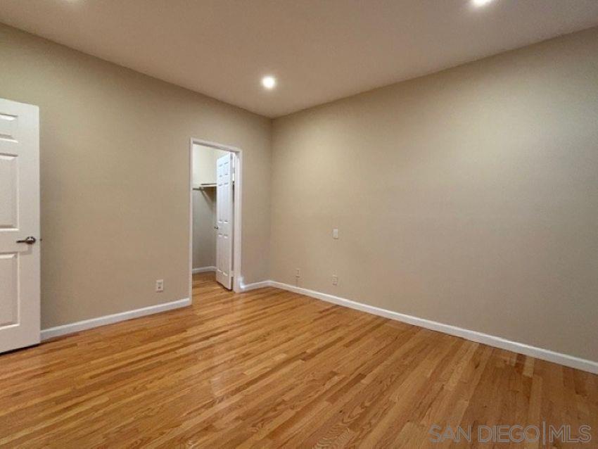 Detail Gallery Image 18 of 29 For 8641  via Mallorca  #UNIT D,  La Jolla,  CA 92037 - 2 Beds | 2 Baths