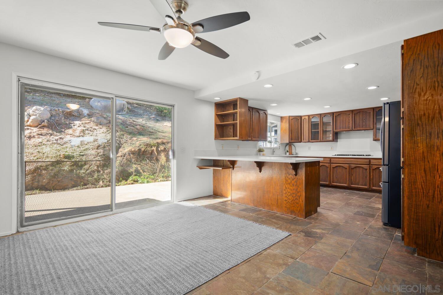 Detail Gallery Image 11 of 61 For 18435  Chablis Rd., Ramona,  CA 92065 - 4 Beds | 2 Baths