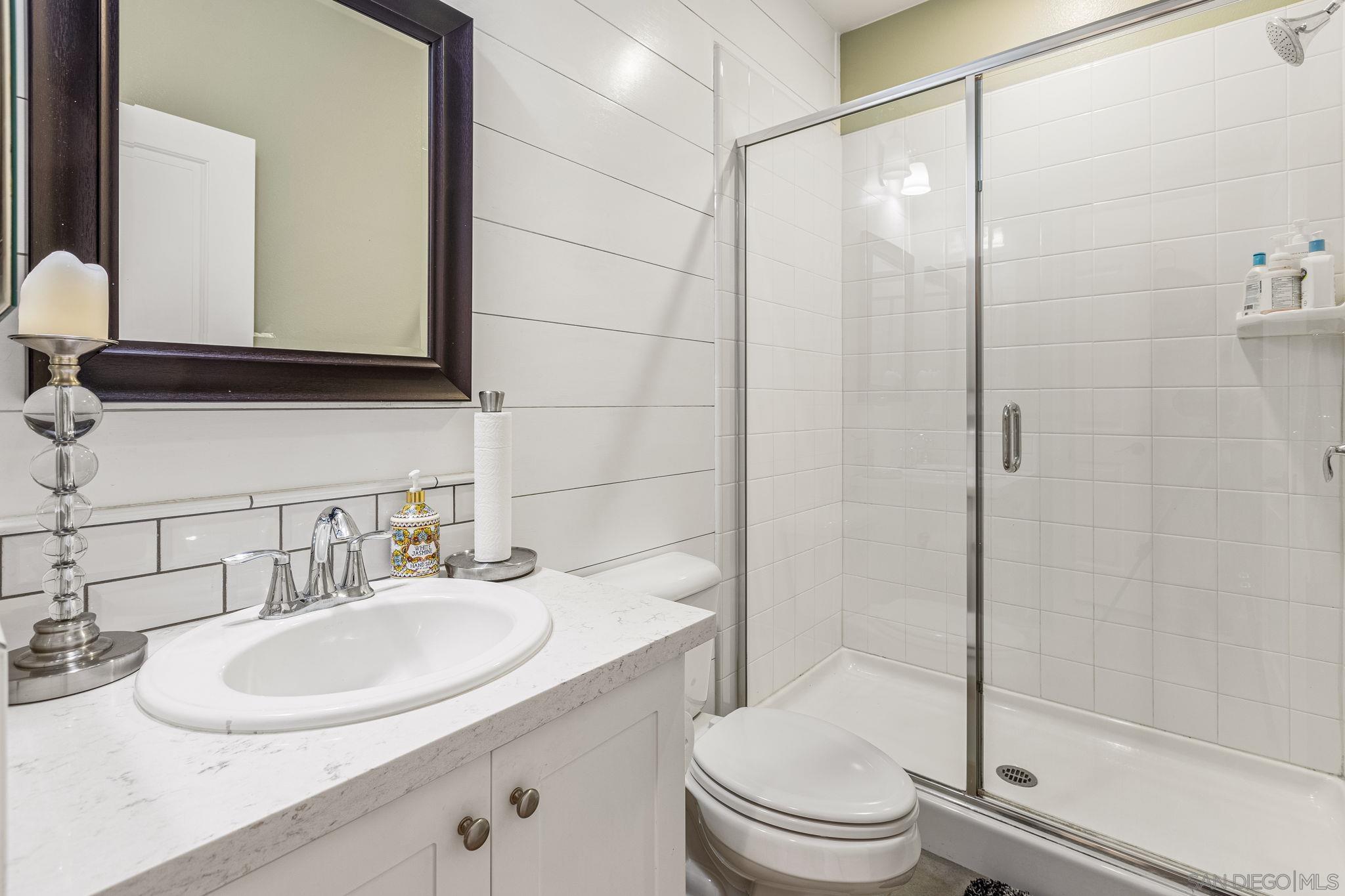 Detail Gallery Image 11 of 42 For 2769  Overlook Point Dr, Escondido,  CA 92029 - 4 Beds | 3 Baths