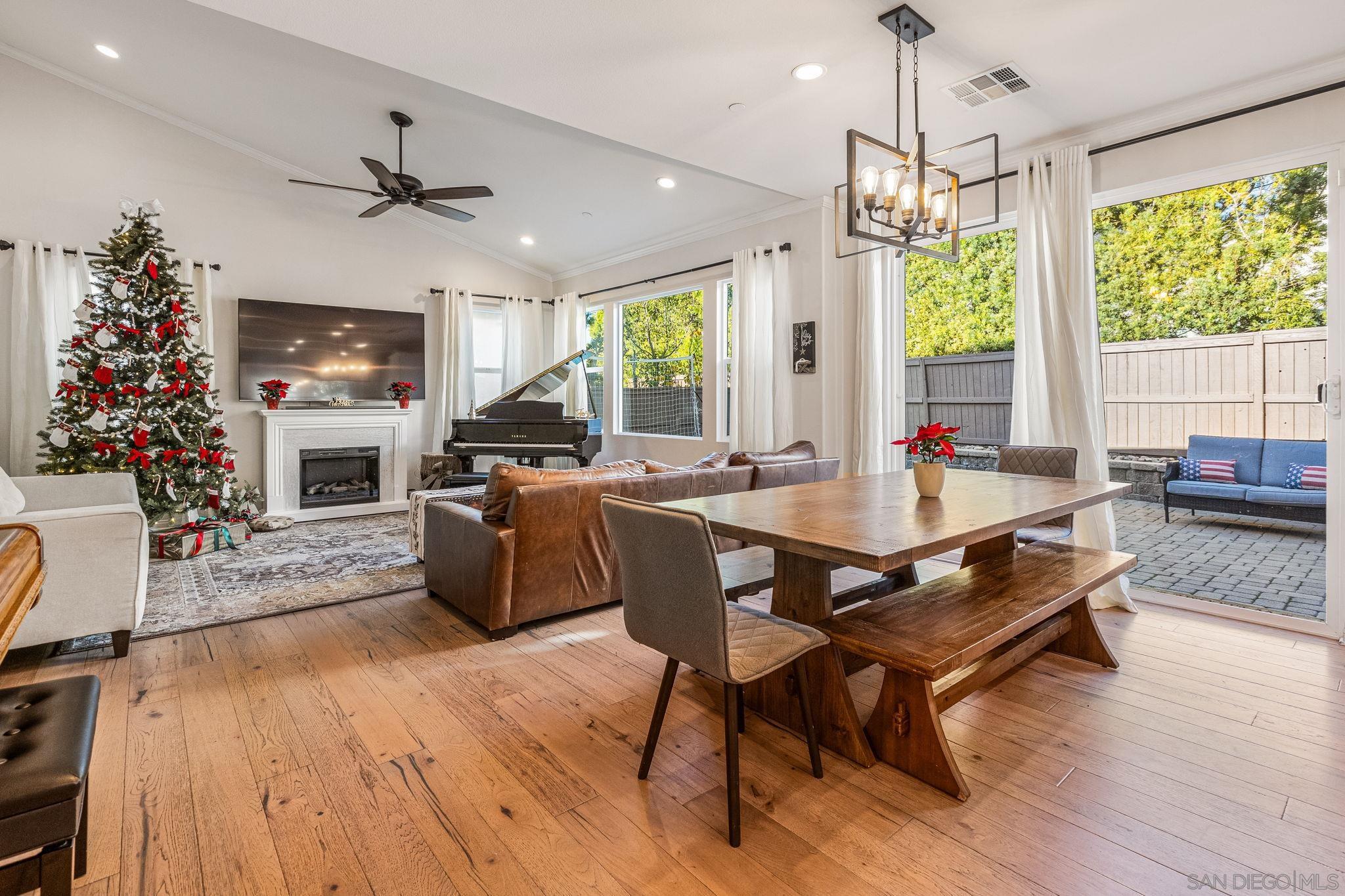 Detail Gallery Image 3 of 42 For 2769  Overlook Point Dr, Escondido,  CA 92029 - 4 Beds | 3 Baths