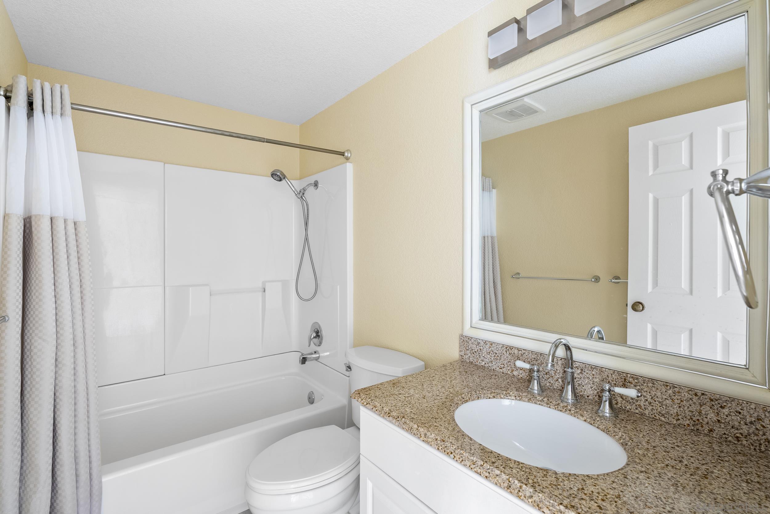 Detail Gallery Image 18 of 35 For 1636  via Caminar, San Marcos,  CA 92078 - 3 Beds | 2 Baths