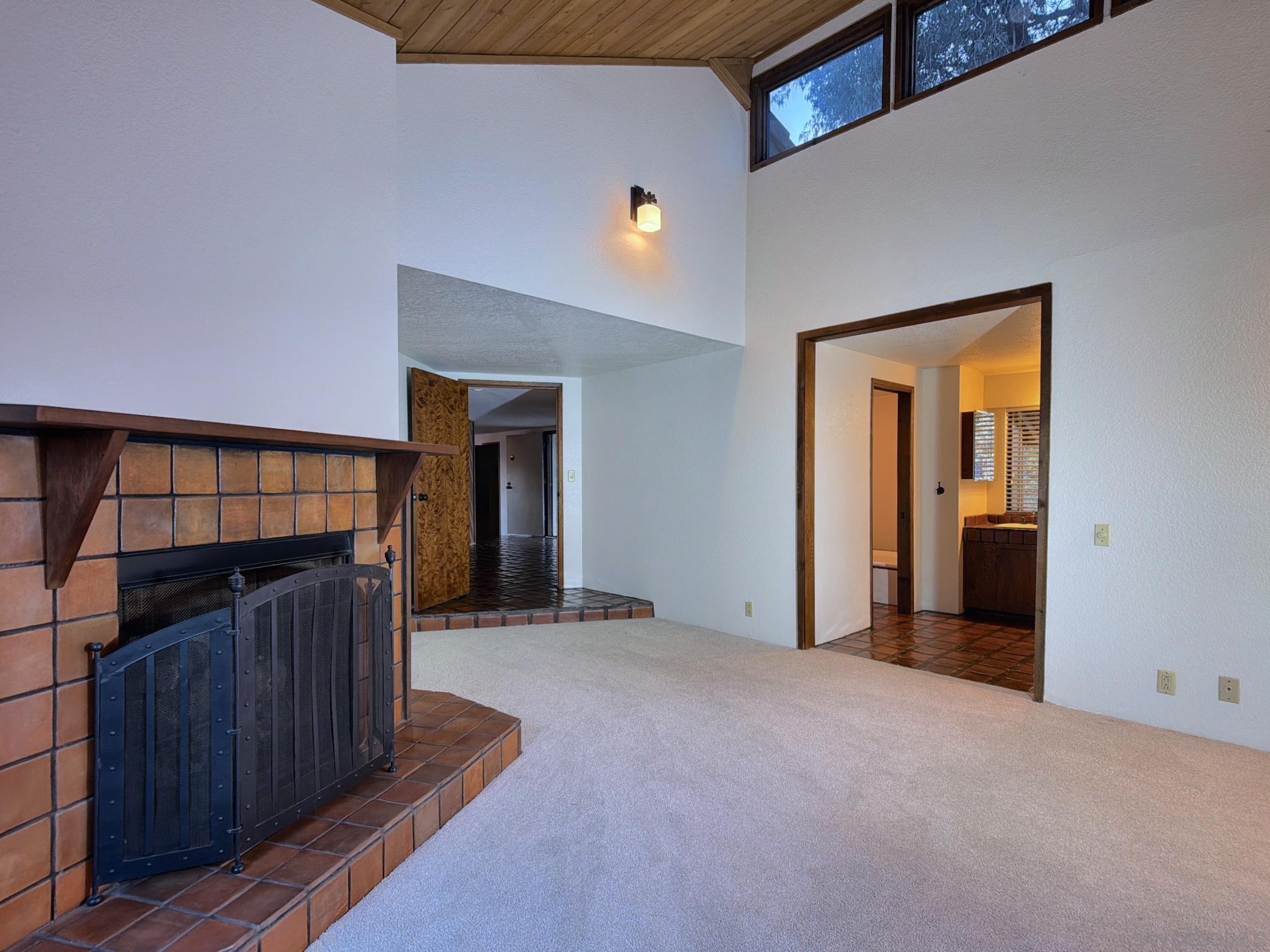 Detail Gallery Image 13 of 38 For 1077  Vista Madera Lane, El Cajon,  CA 92019 - 3 Beds | 2/1 Baths