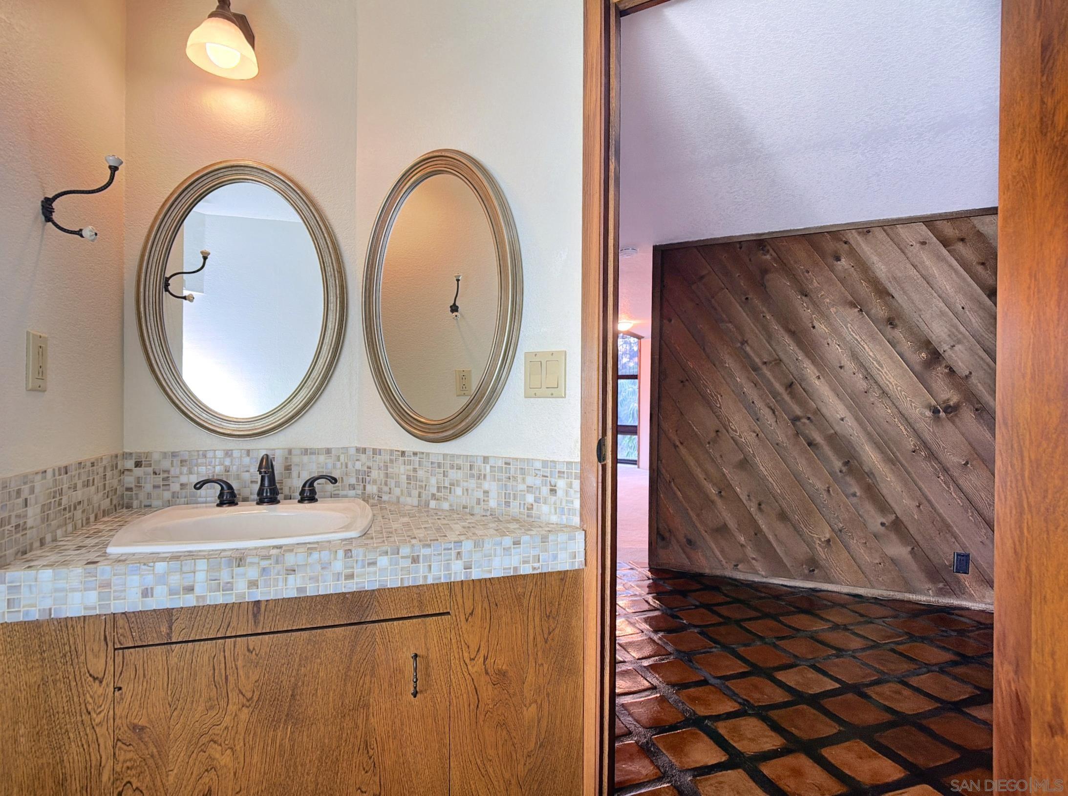 Detail Gallery Image 27 of 38 For 1077  Vista Madera Lane, El Cajon,  CA 92019 - 3 Beds | 2/1 Baths