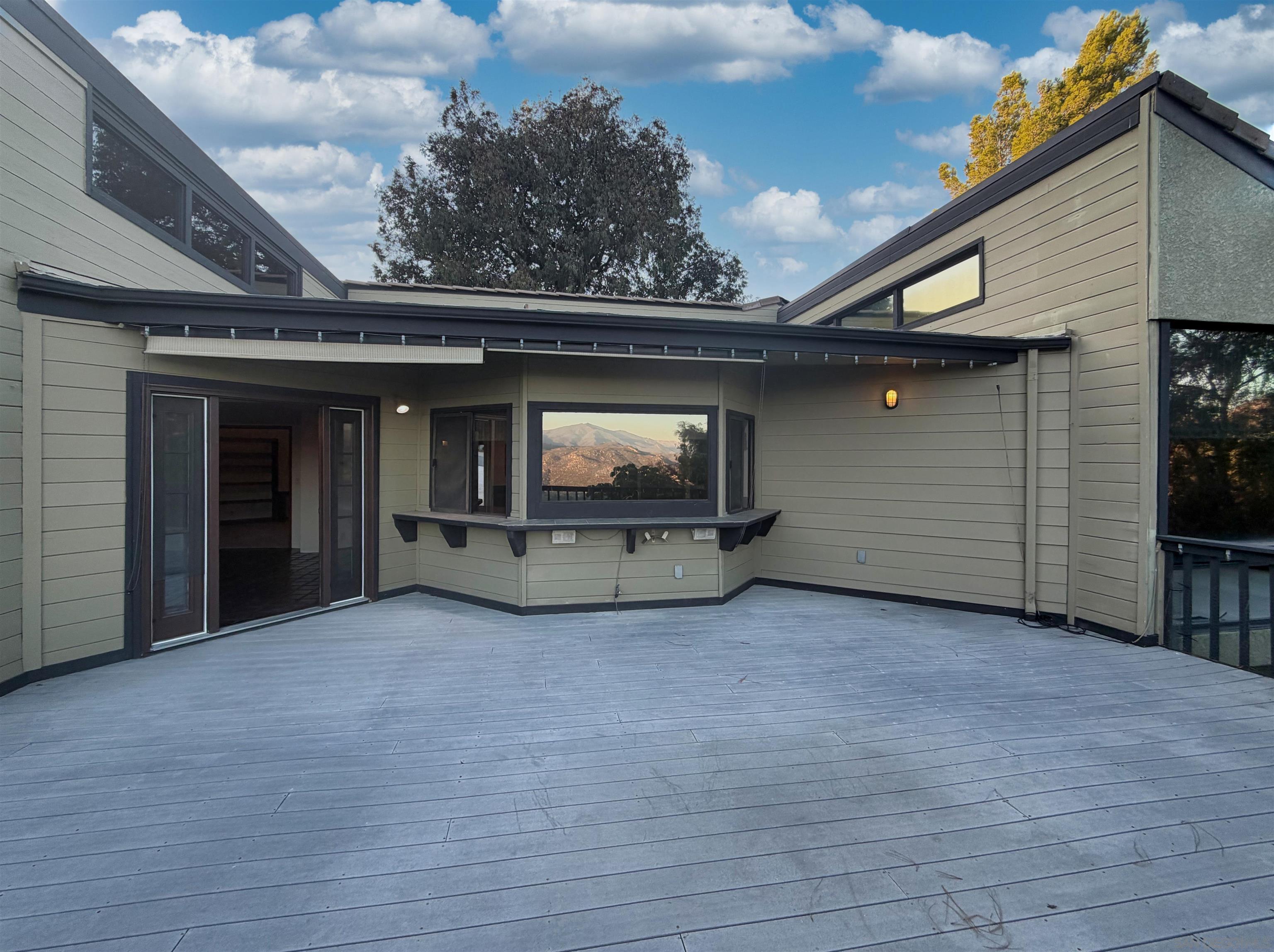 Detail Gallery Image 34 of 38 For 1077  Vista Madera Lane, El Cajon,  CA 92019 - 3 Beds | 2/1 Baths