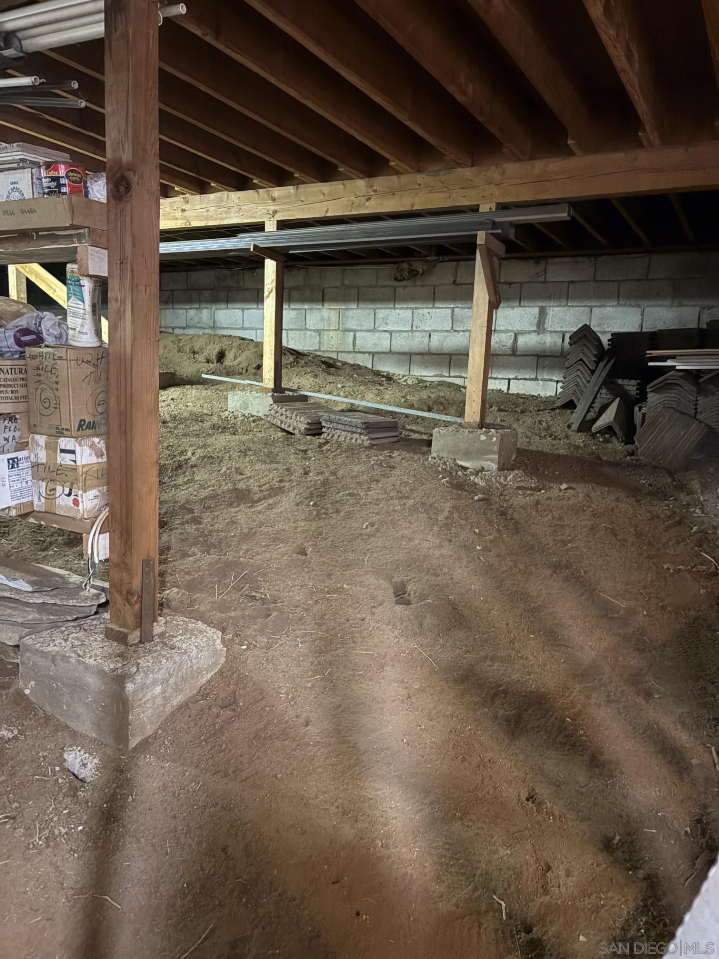 Detail Gallery Image 41 of 47 For 1077  Vista Madera Lane, El Cajon,  CA 92019 - 3 Beds | 2/1 Baths