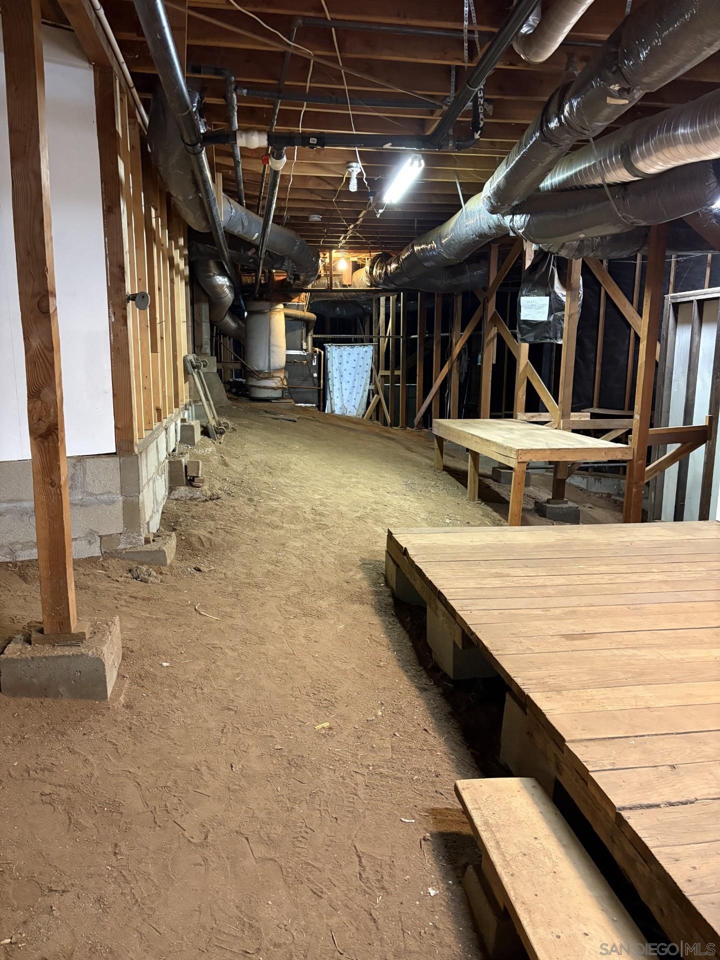 Detail Gallery Image 42 of 47 For 1077  Vista Madera Lane, El Cajon,  CA 92019 - 3 Beds | 2/1 Baths