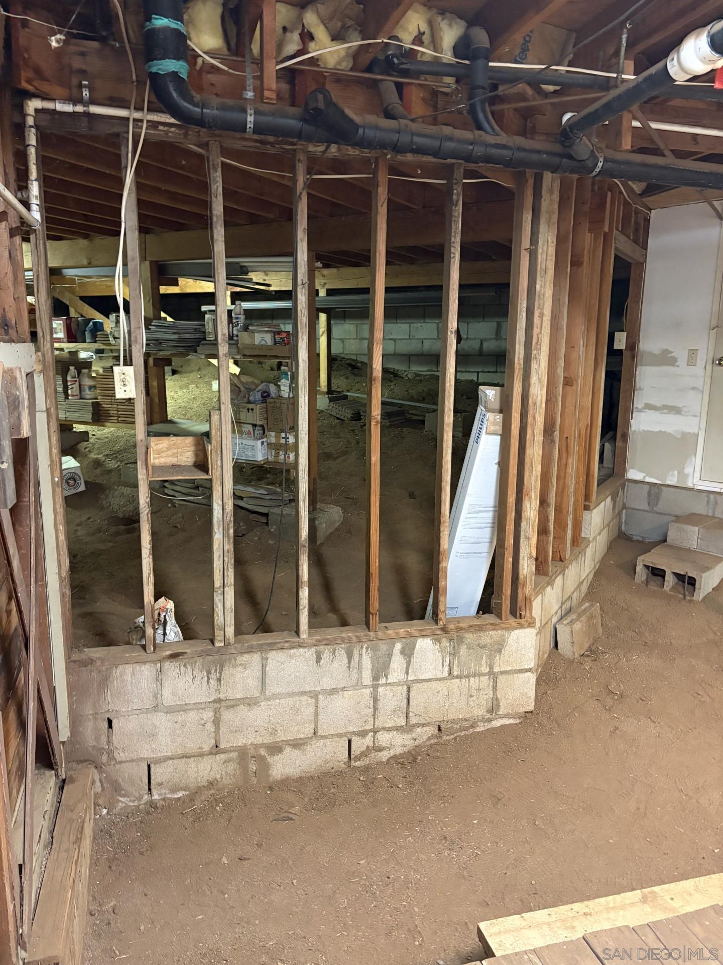 Detail Gallery Image 44 of 47 For 1077  Vista Madera Lane, El Cajon,  CA 92019 - 3 Beds | 2/1 Baths