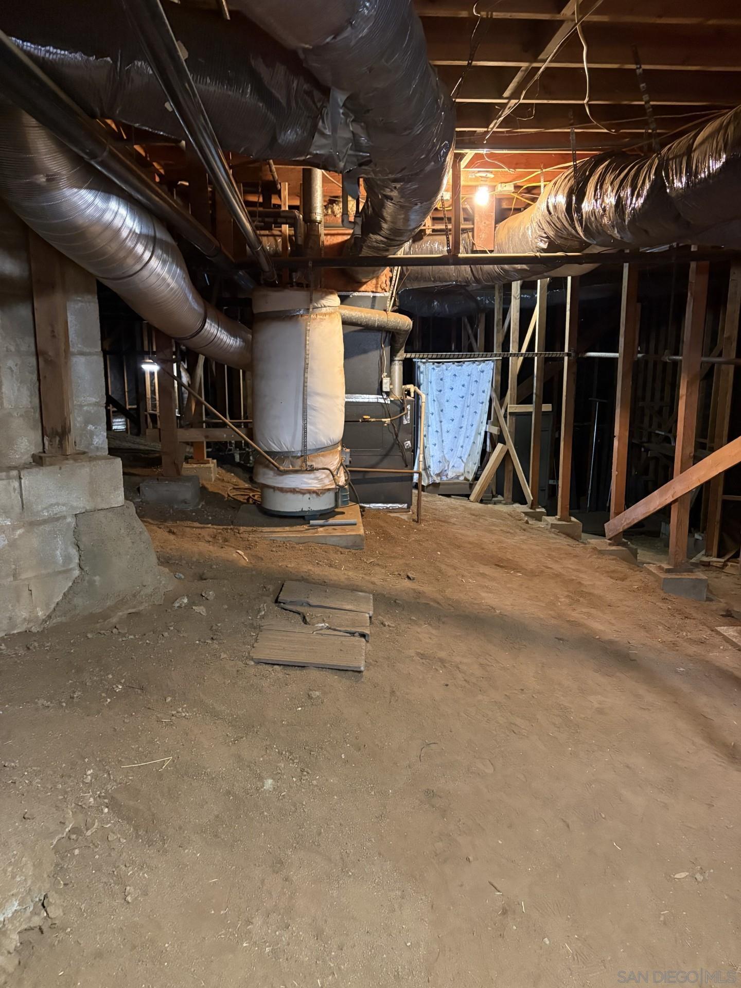 Detail Gallery Image 45 of 47 For 1077  Vista Madera Lane, El Cajon,  CA 92019 - 3 Beds | 2/1 Baths