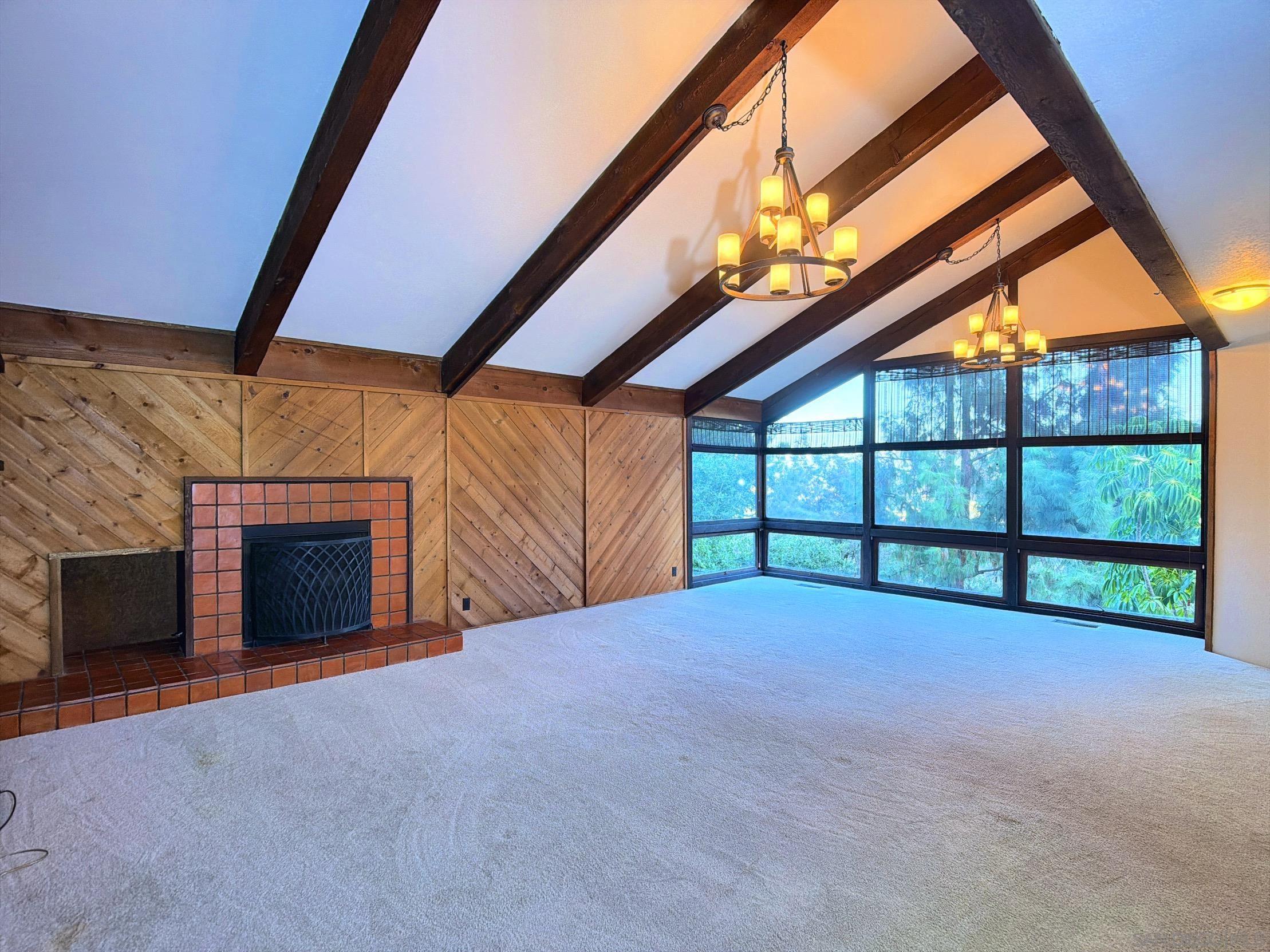 Detail Gallery Image 10 of 38 For 1077  Vista Madera Lane, El Cajon,  CA 92019 - 3 Beds | 2/1 Baths