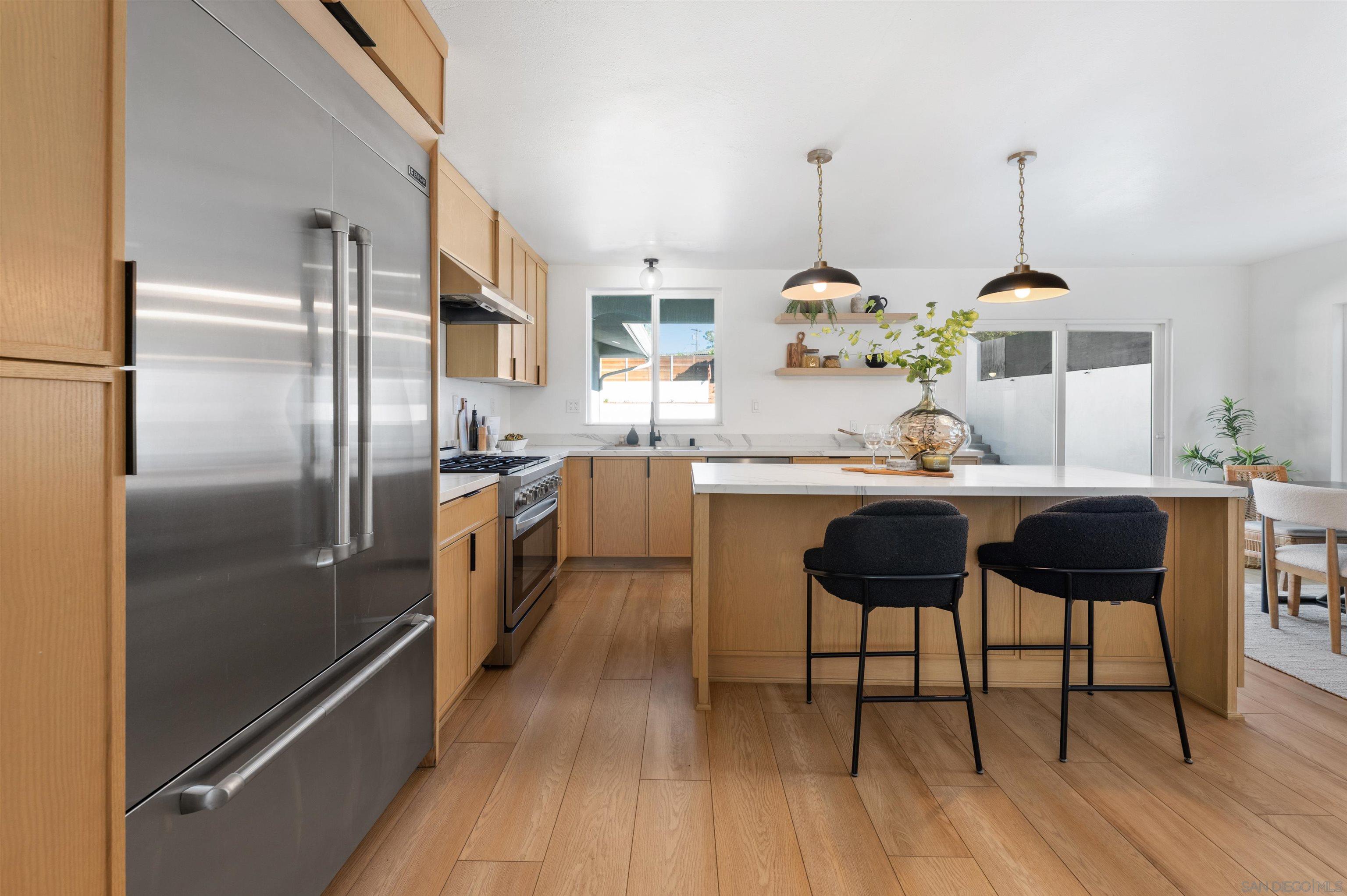 Detail Gallery Image 7 of 31 For 2103  Garfield, San Diego,  CA 92110 - 3 Beds | 2 Baths