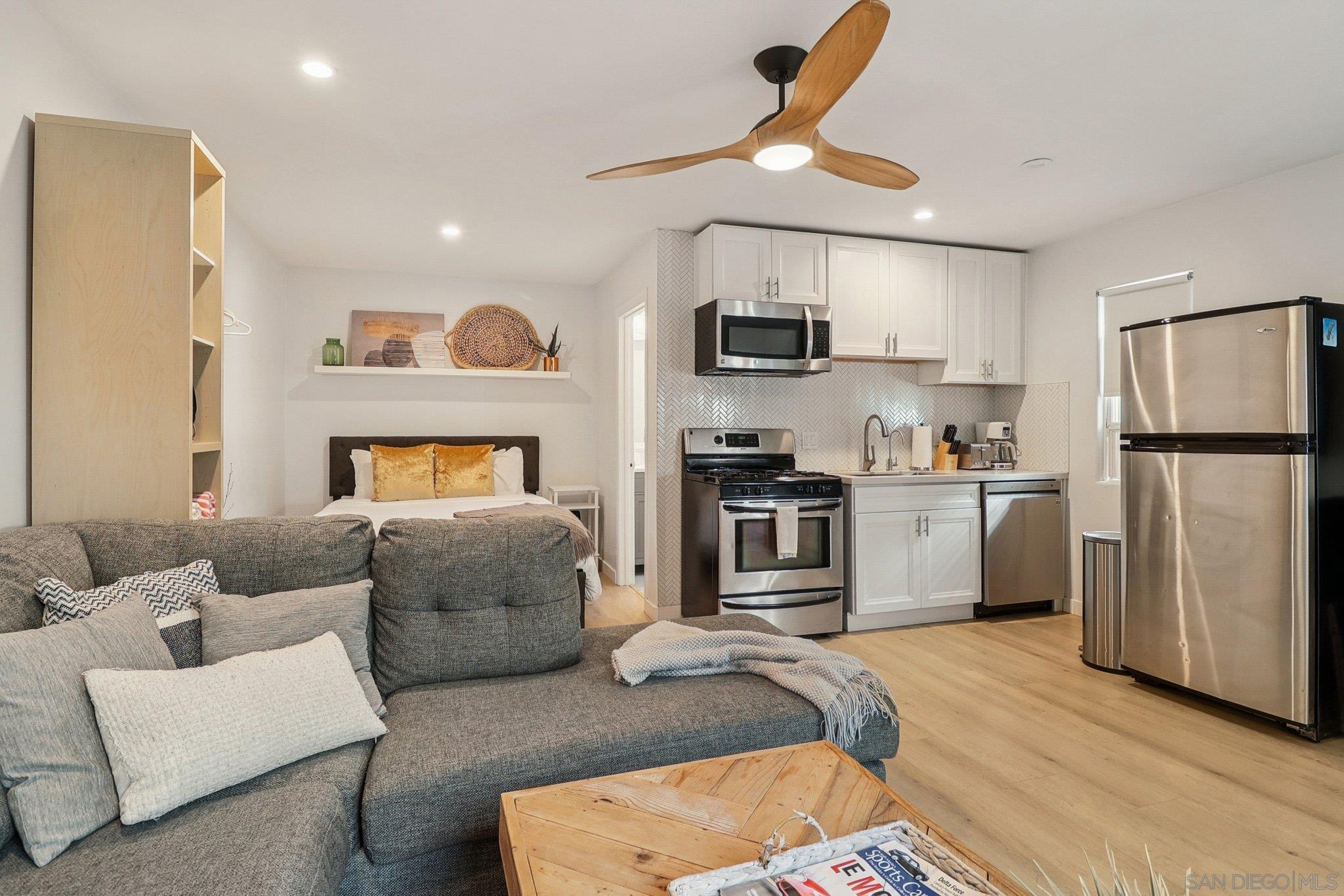 Detail Gallery Image 36 of 53 For 4851  Narragansett Ave, San Diego,  CA 92107 - – Beds | – Baths