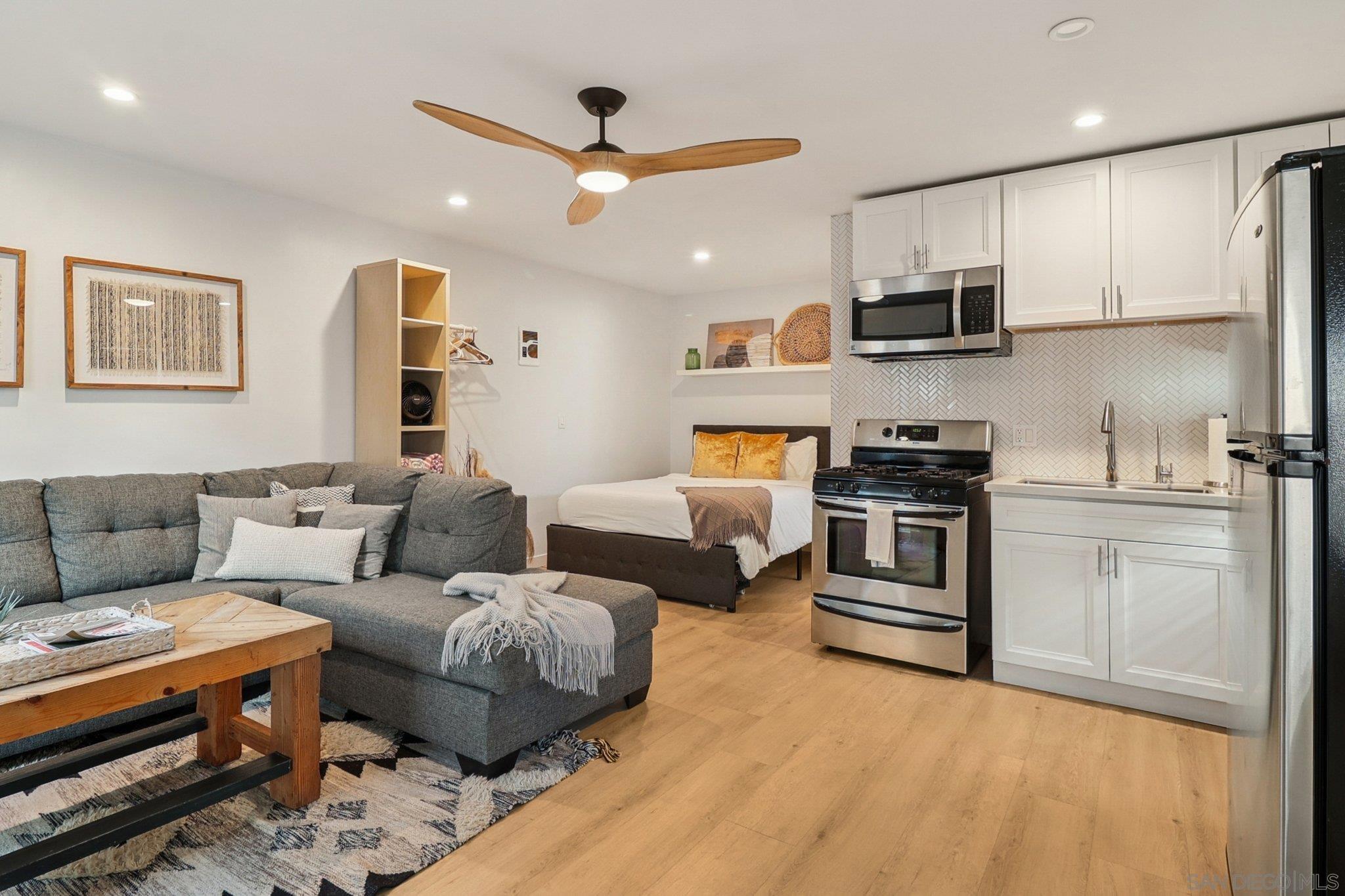 Detail Gallery Image 37 of 53 For 4851  Narragansett Ave, San Diego,  CA 92107 - – Beds | – Baths