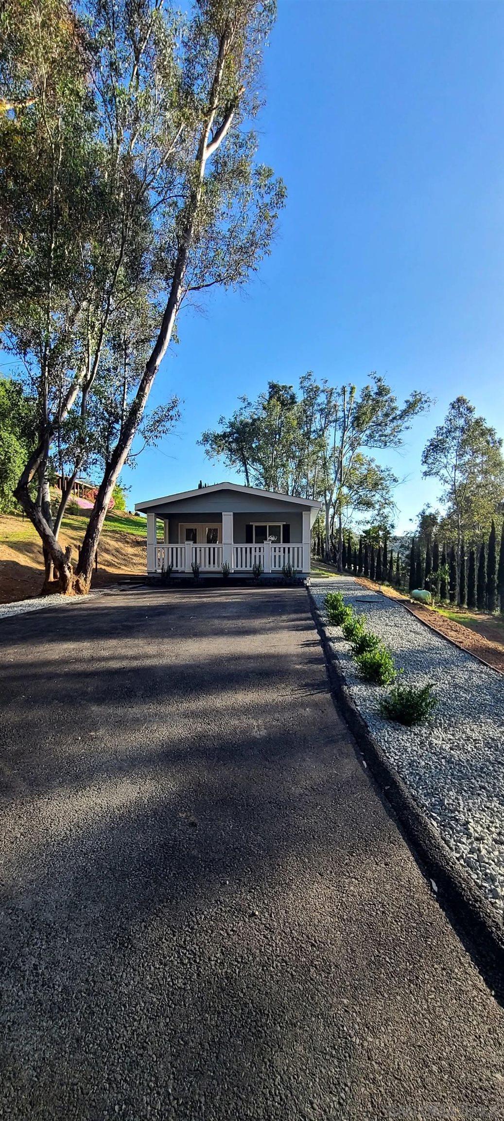 Front Image Thumbnail for SD250044834