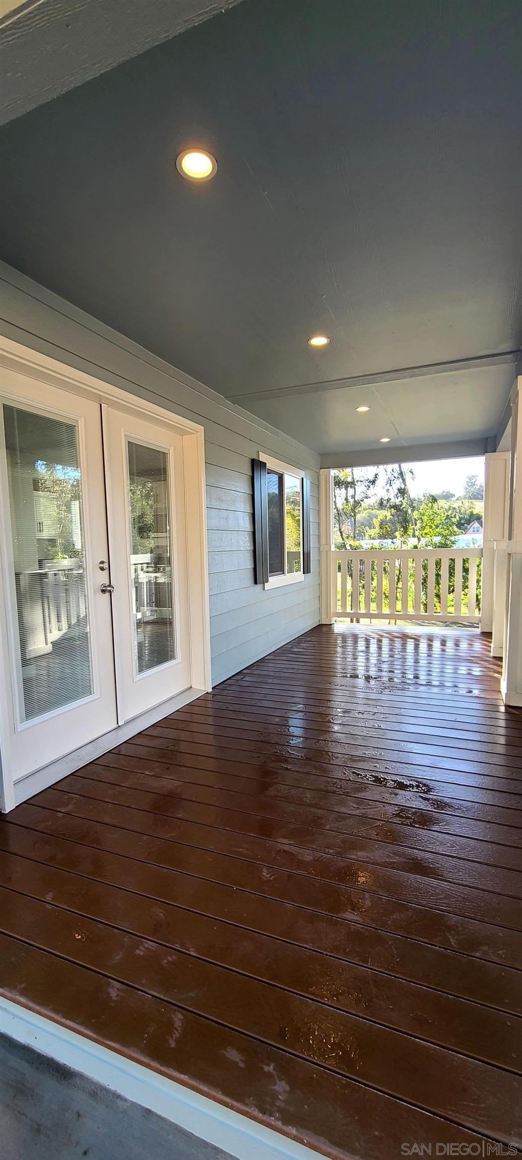 Detail Gallery Image 3 of 9 For 29763-65  Margale L, Vista,  CA 92084 - 2 Beds | 2 Baths