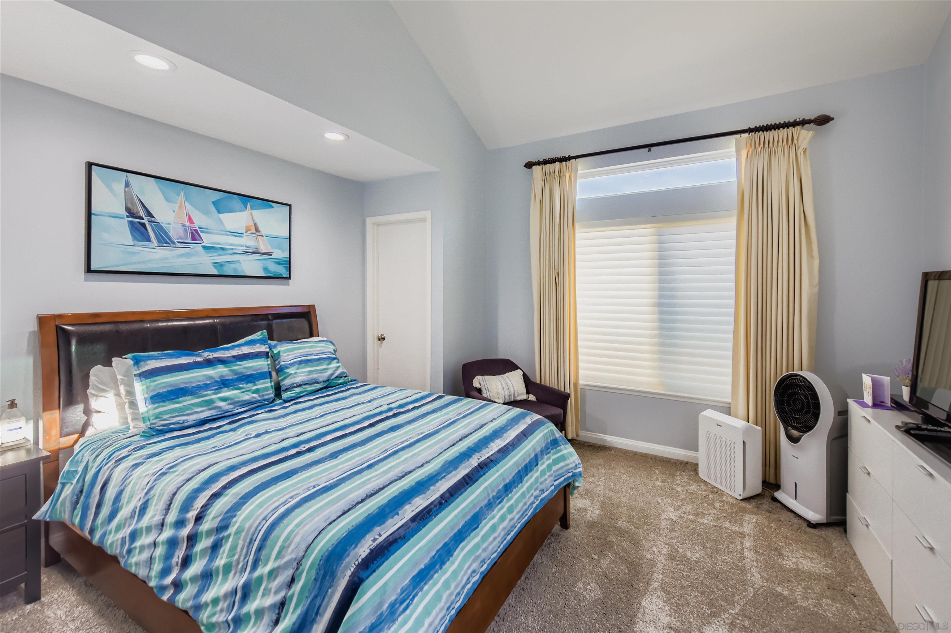 Detail Gallery Image 18 of 32 For 4848  Casals Pl, San Diego,  CA 92124 - 5 Beds | 2/1 Baths