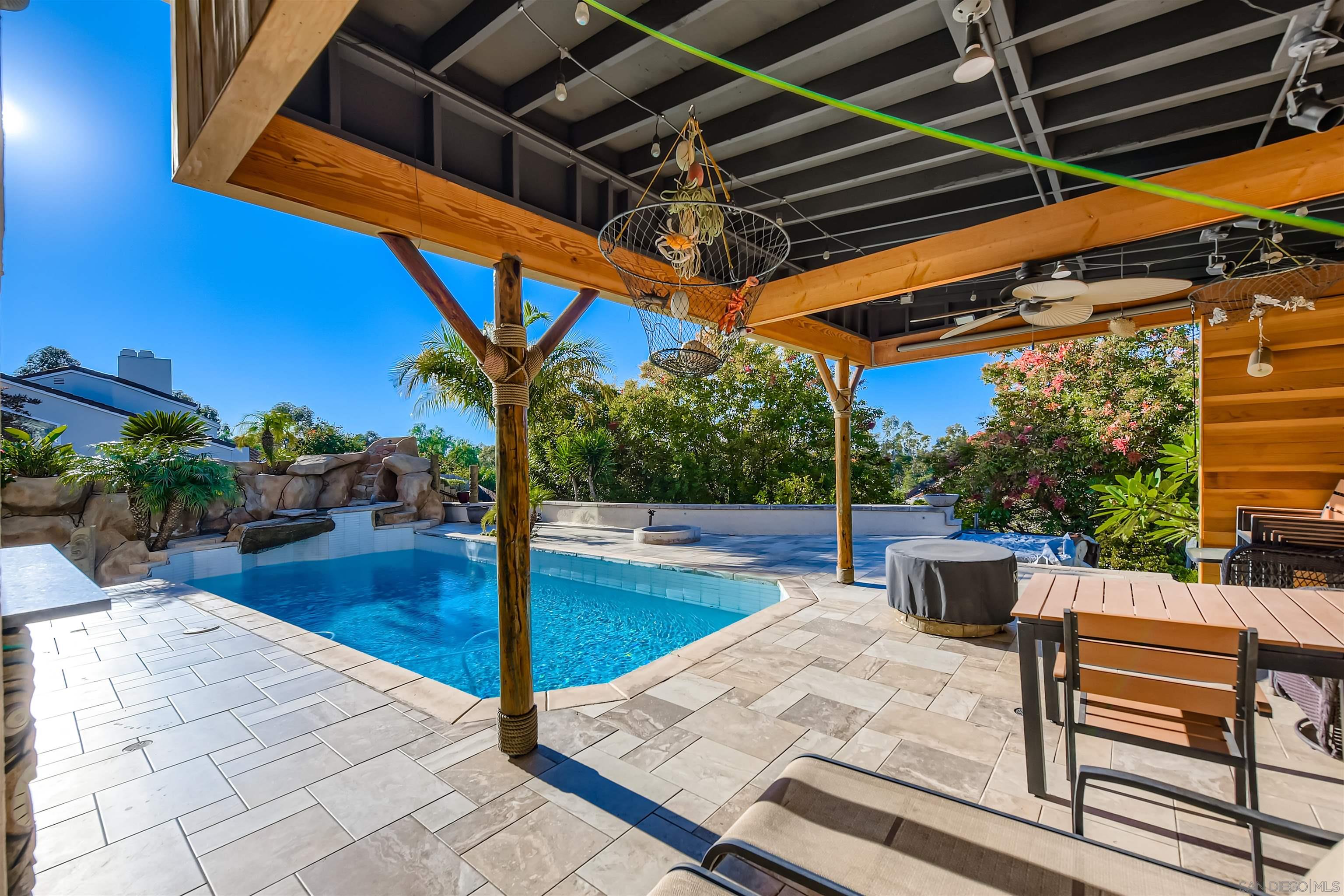 Detail Gallery Image 26 of 36 For 4848  Casals Pl, San Diego,  CA 92124 - 5 Beds | 2/1 Baths