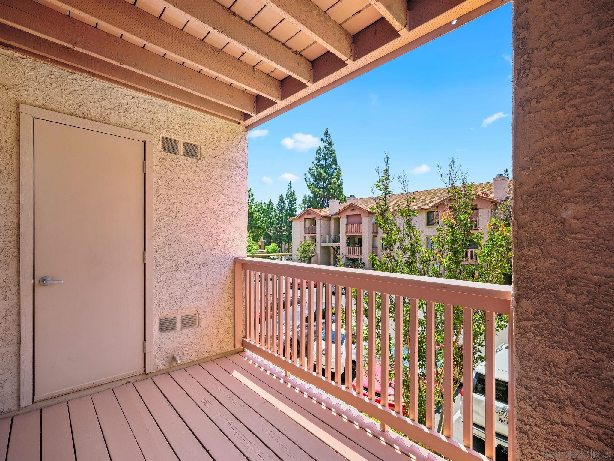 Detail Gallery Image 14 of 16 For 12023  Alta Carmel  244, San Diego,  CA 92128 - 1 Beds | 1 Baths