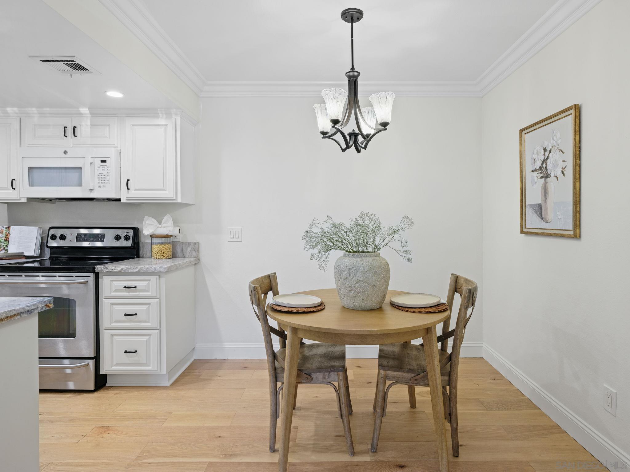 Detail Gallery Image 6 of 16 For 12023  Alta Carmel  244, San Diego,  CA 92128 - 1 Beds | 1 Baths