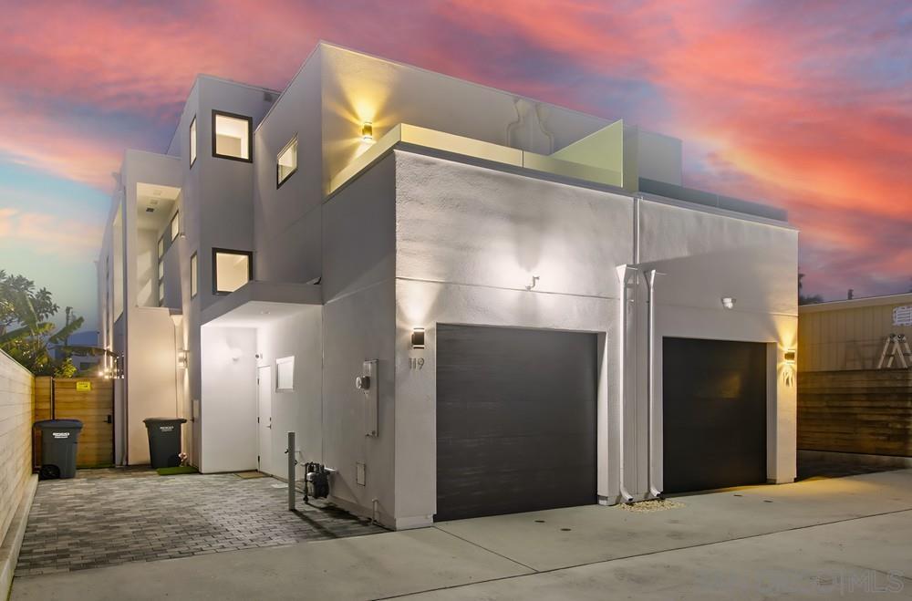 Detail Gallery Image 4 of 29 For 119  Date Ave, Imperial Beach,  CA 91932 - 3 Beds | 3 Baths