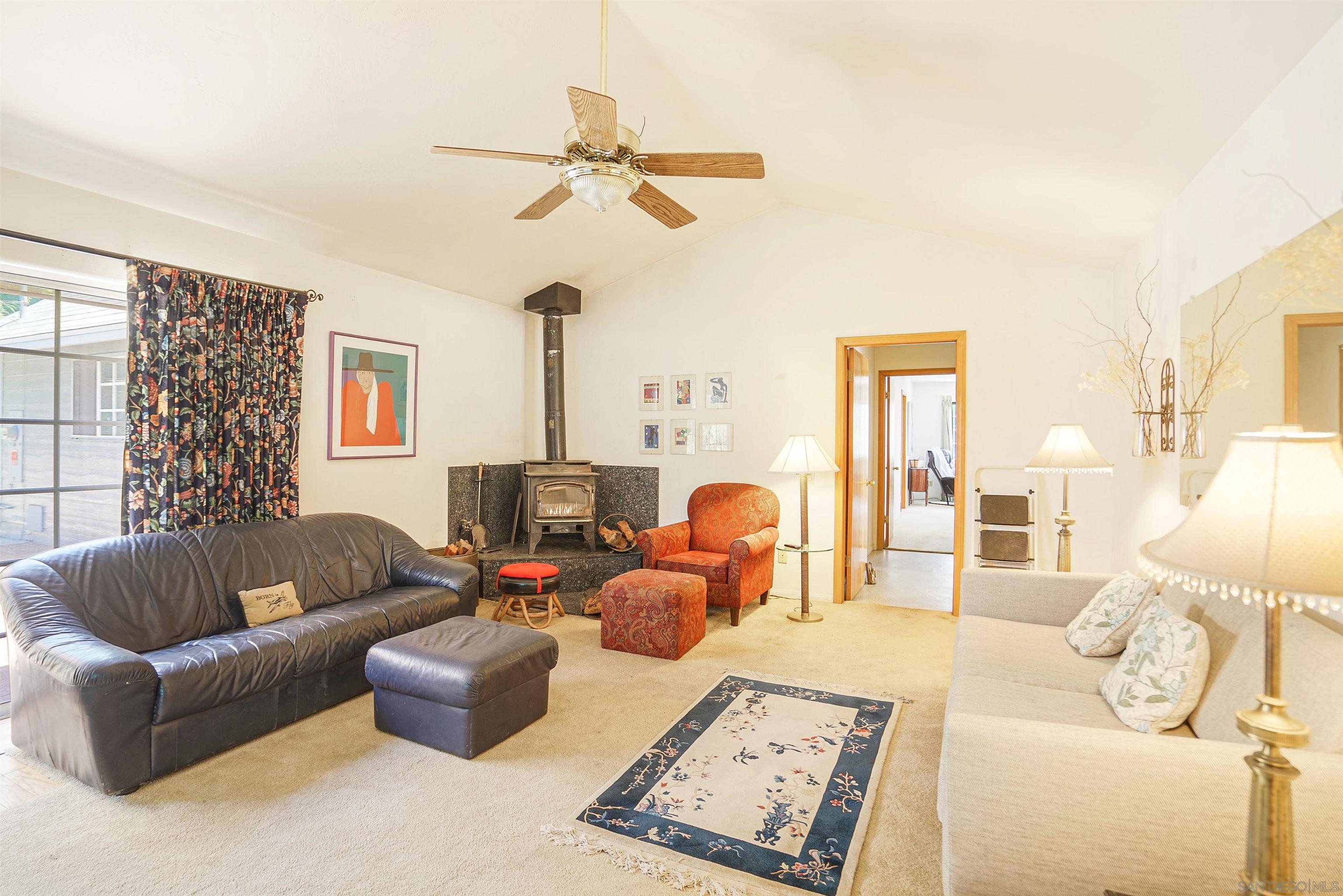 Detail Gallery Image 14 of 47 For 995  Laky Ln, Ramona,  CA 92065 - 3 Beds | 2 Baths