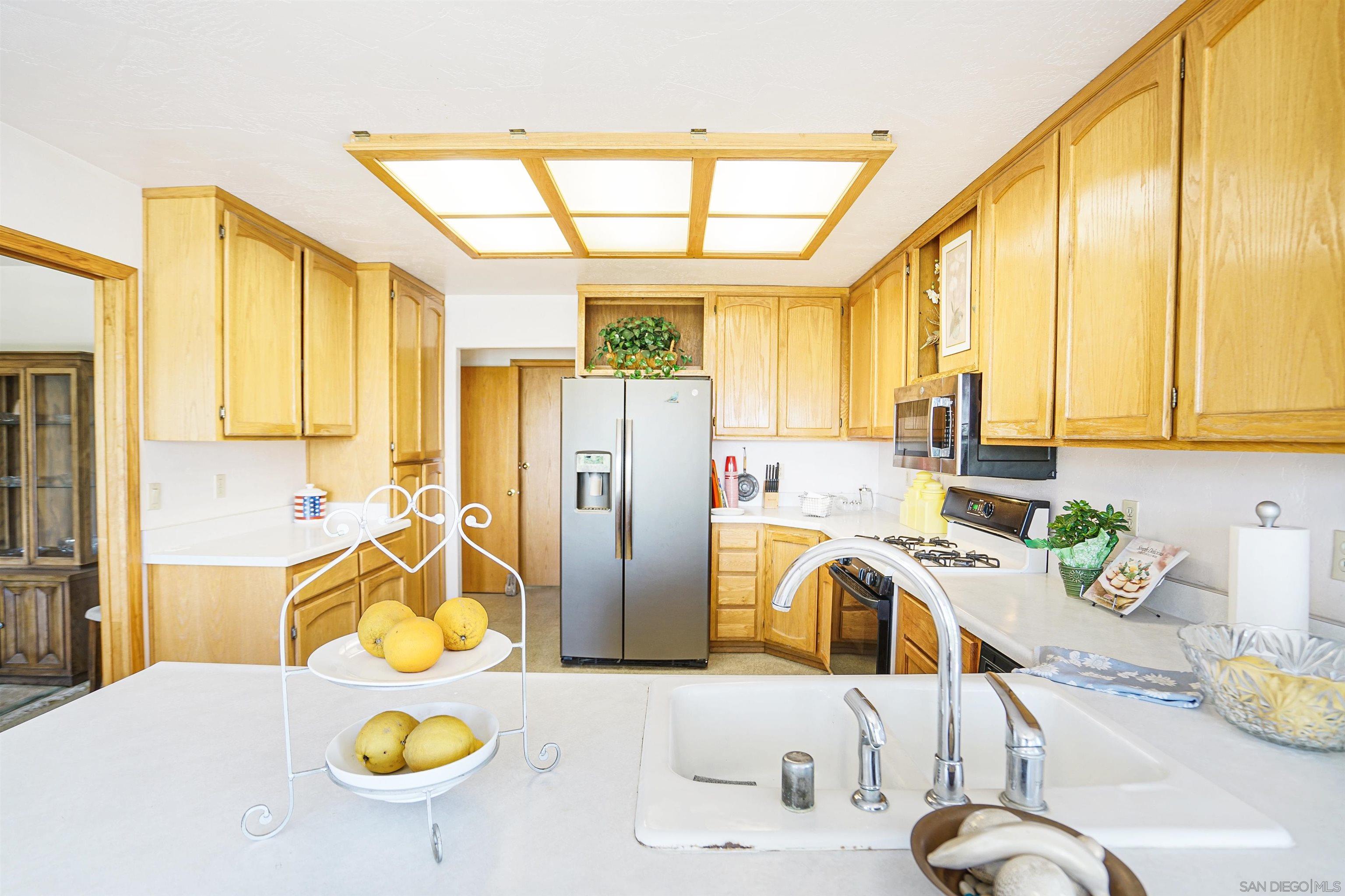 Detail Gallery Image 27 of 47 For 995  Laky Ln, Ramona,  CA 92065 - 3 Beds | 2 Baths