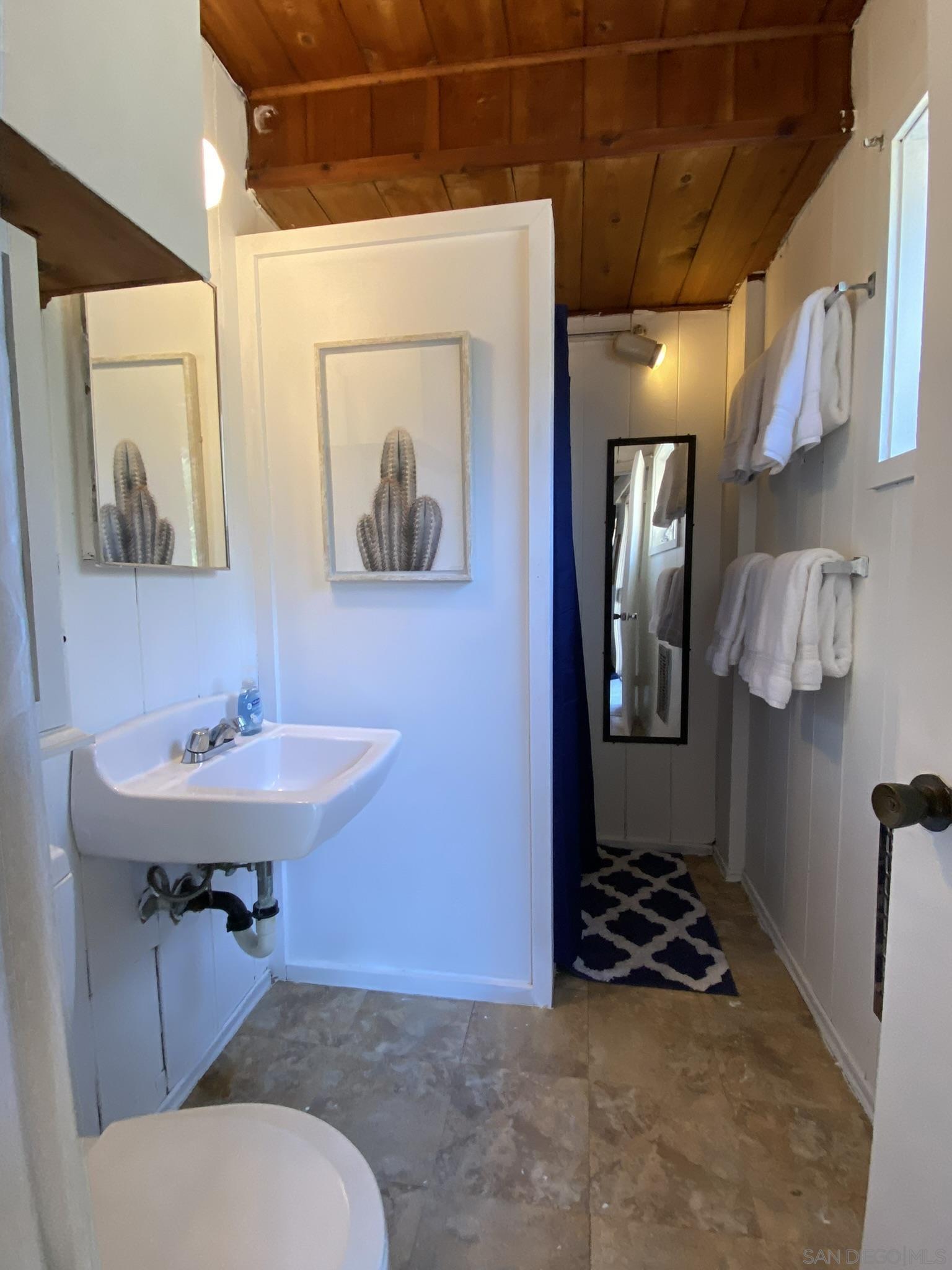 Detail Gallery Image 5 of 16 For 1925  Balboa Ave., Del Mar,  CA 92014 - 1 Beds | 1 Baths