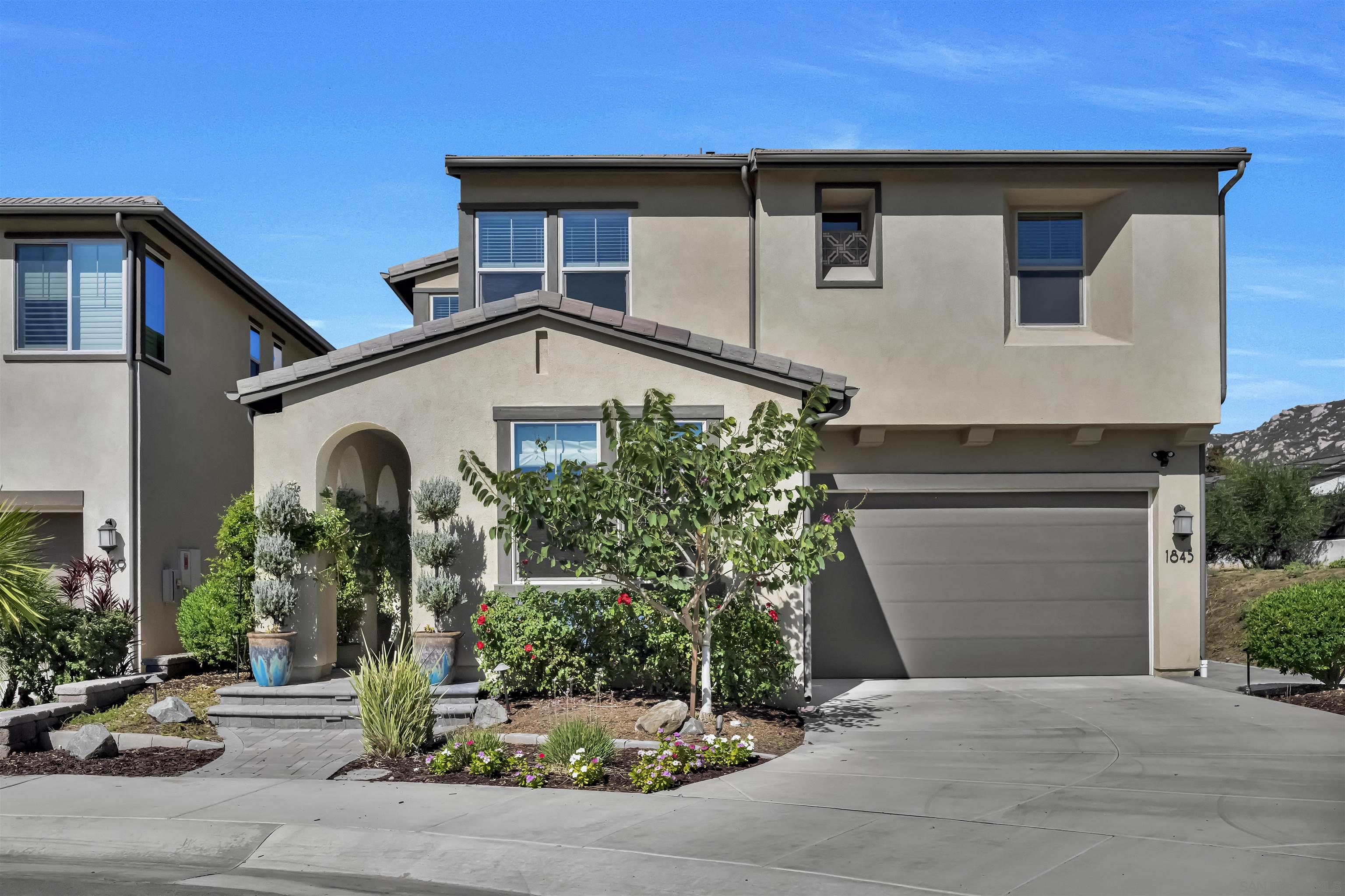 Detail Gallery Image 13 of 45 For 1845  Newton Ct, Escondido,  CA 92026 - 5 Beds | 3/1 Baths