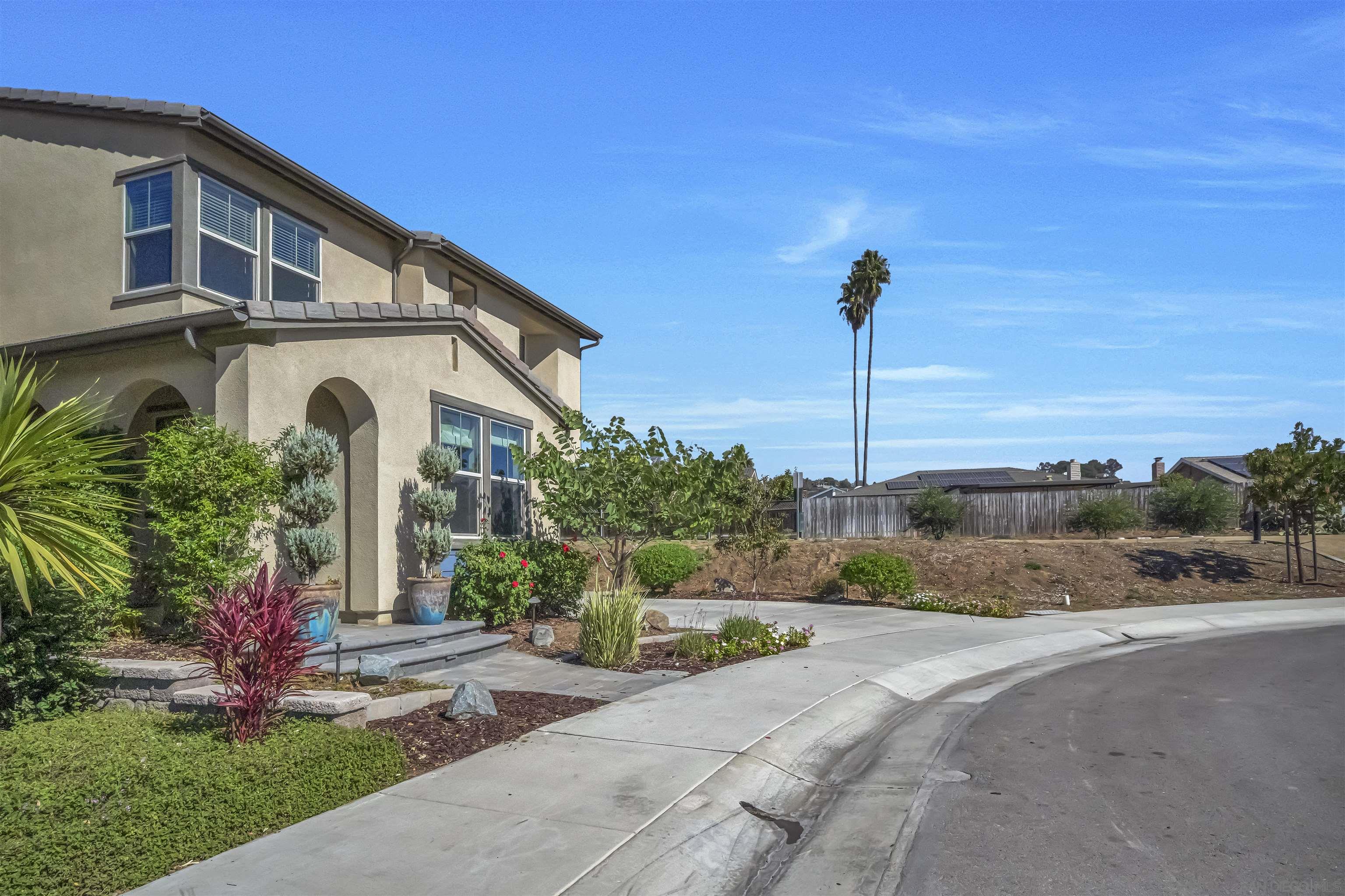 Detail Gallery Image 15 of 45 For 1845  Newton Ct, Escondido,  CA 92026 - 5 Beds | 3/1 Baths